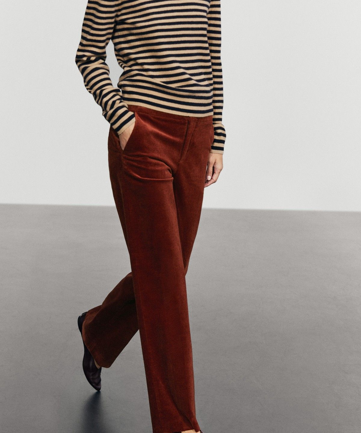 마시모두띠(MASSIMO DUTTI) 코듀로이 팔라초 팬츠