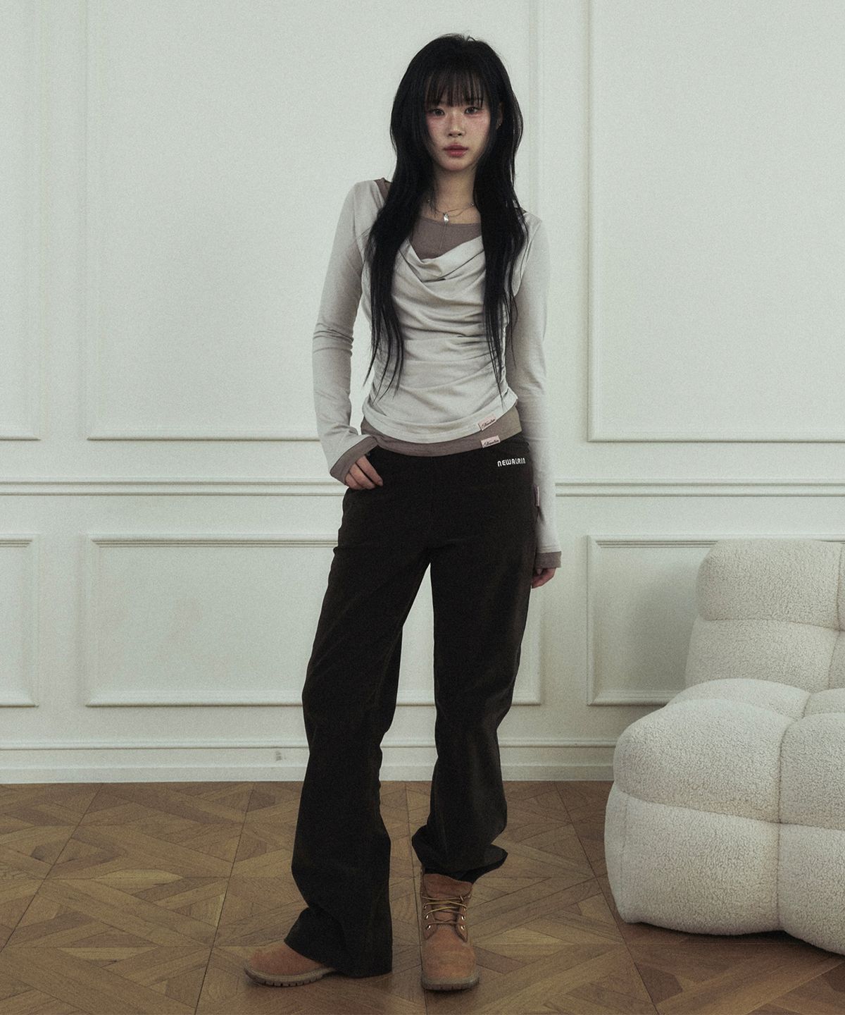 뉴얼린(NEWALRIN) Mocha Straight -Fit Corduroy Pants Brown