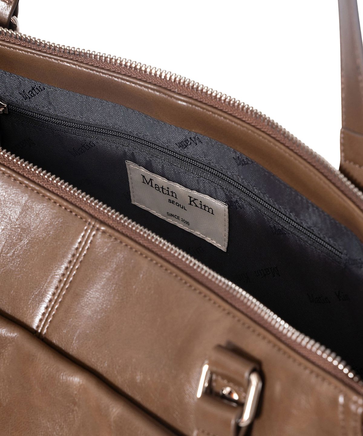 마뗑킴(MATIN KIM) FLAP POCKET SHOULDER BAG IN BROWN