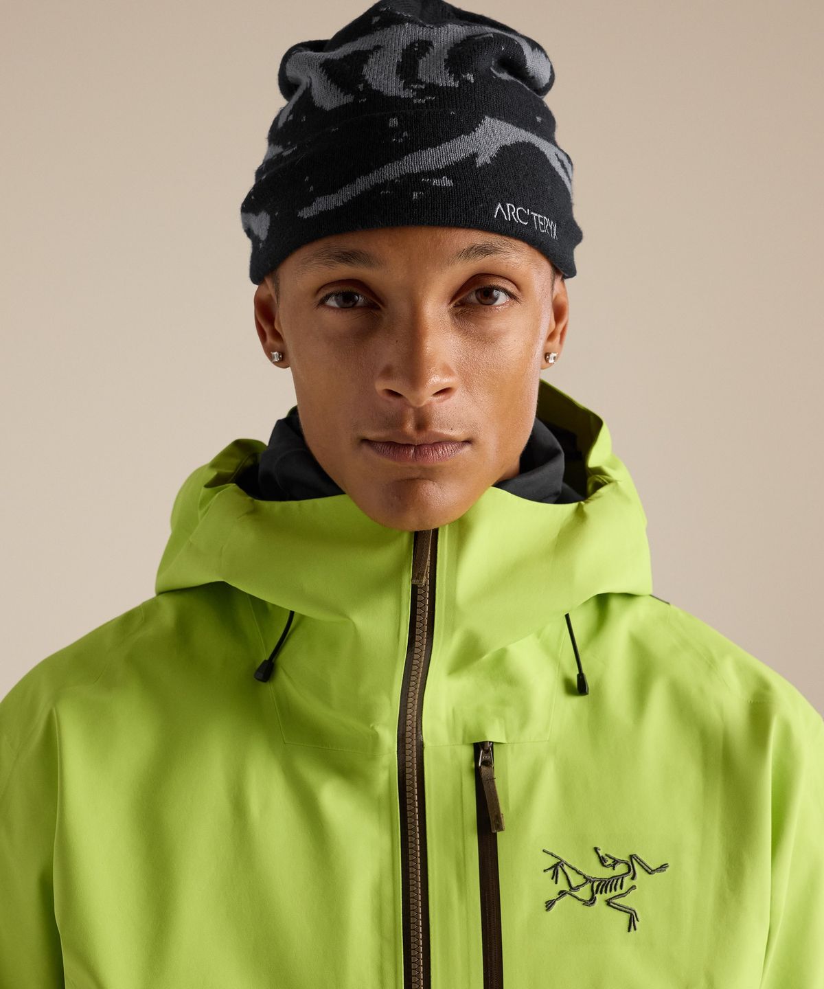 아크테릭스(ARCTERYX) 그로토 토크 - BLACK / VOID / AEQFU10980