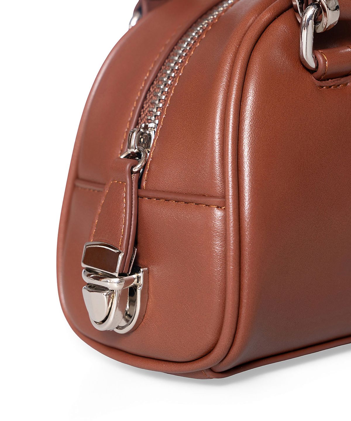 마뗑킴(MATIN KIM) HALFMOON BABY BOWLING BAG IN BROWN