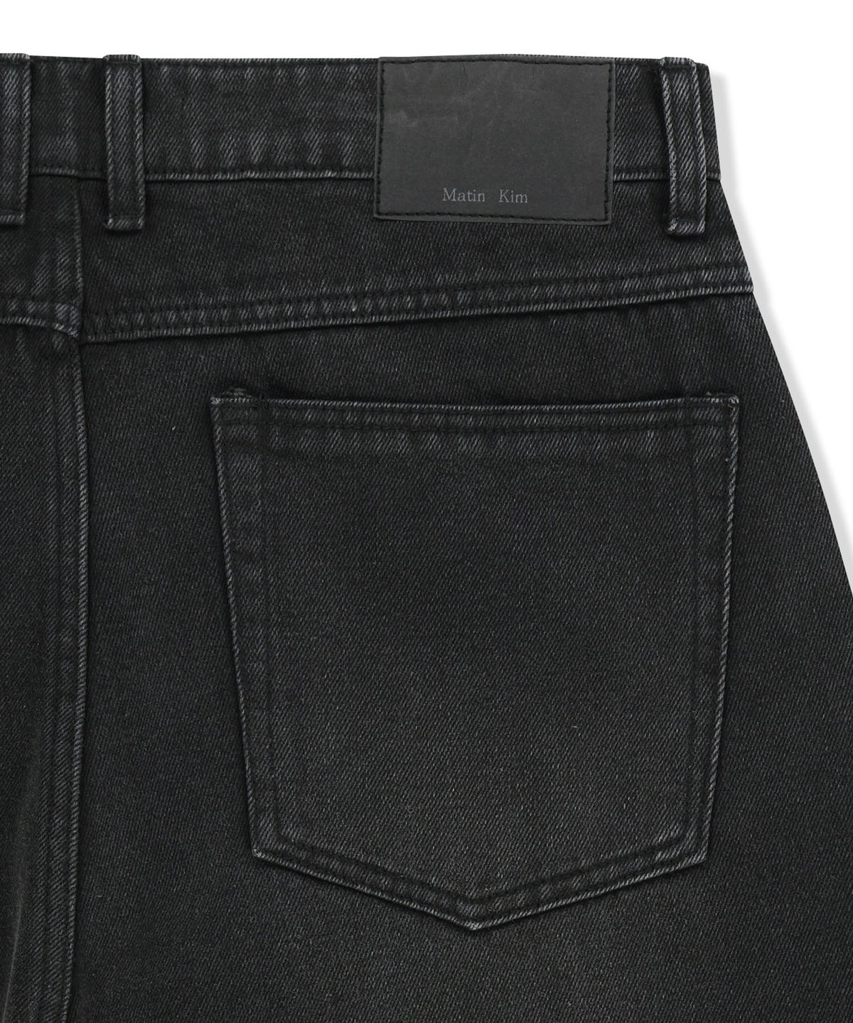 마뗑킴(MATIN KIM) PAINT SPLATTER DENIM PANTS FOR MEN IN BLACK