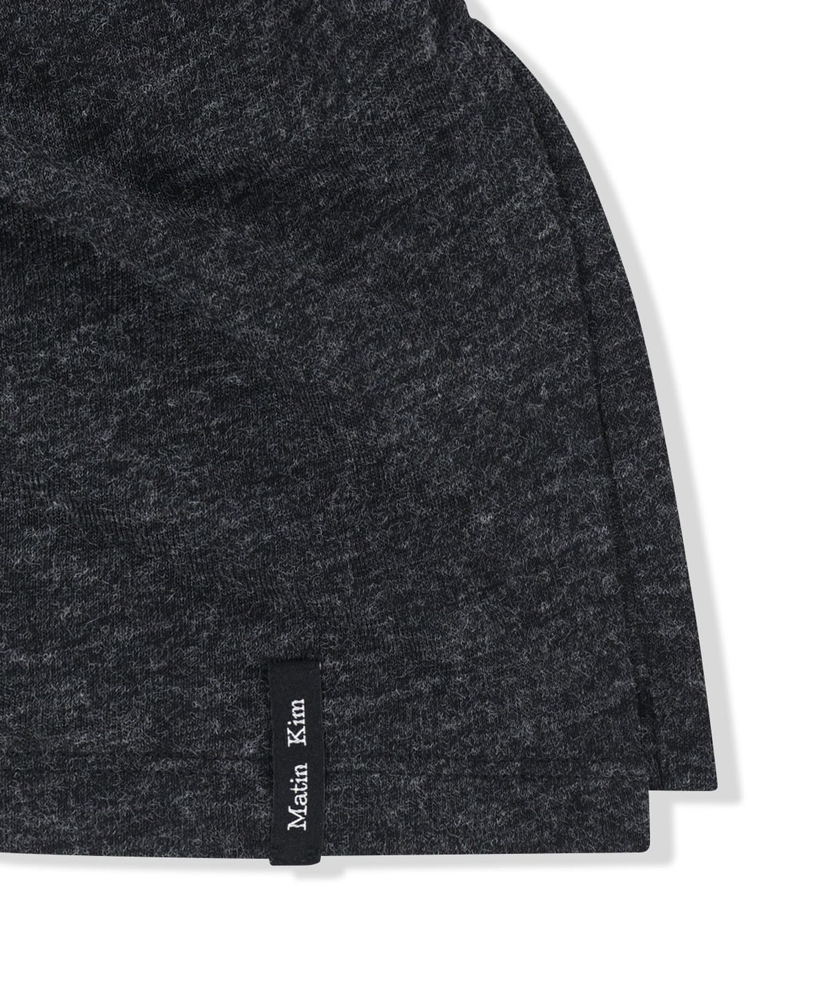 마뗑킴(MATIN KIM) ASYMMETRIC SIDE SHIRRING TOP IN CHARCOAL