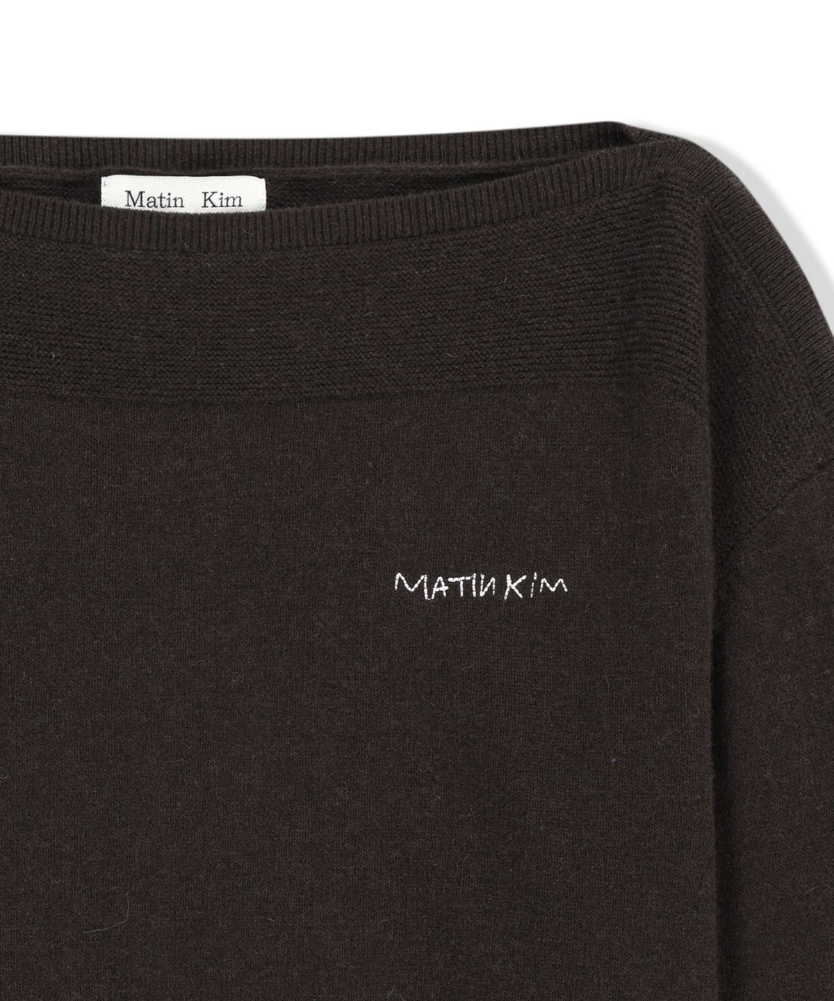 마뗑킴(MATIN KIM) BOAT NECK VOLUME SLEEVE KNIT PULLOVER IN BROWN