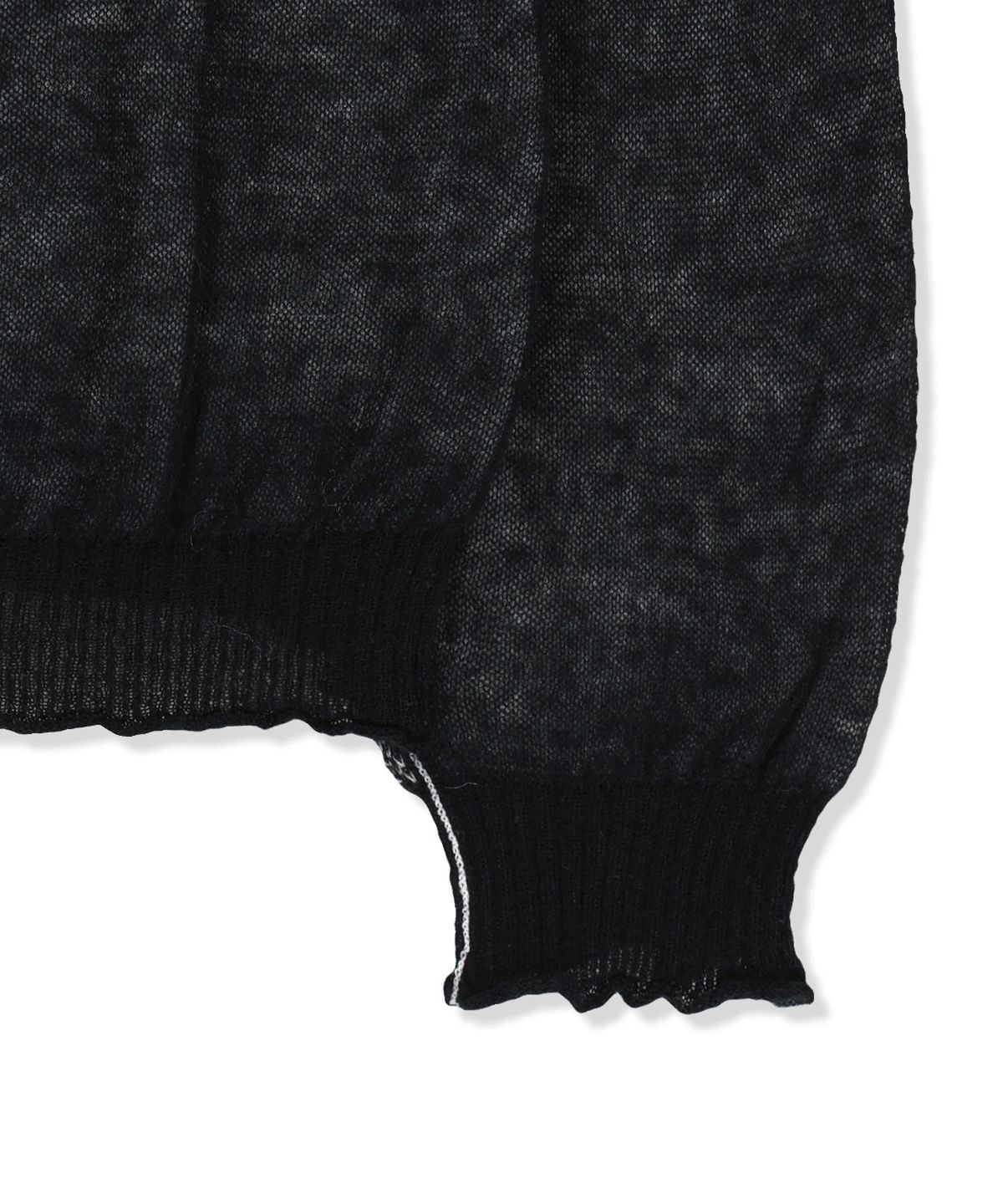 마뗑킴(MATIN KIM) MATIN DUAL TONE KNIT PULLOVER IN BLACK