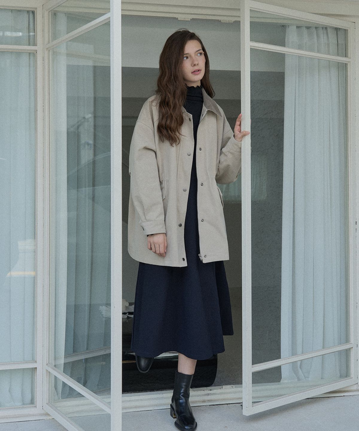 아방(AVANT-G) Corduroy Collar Safari Jumper - BEIGE