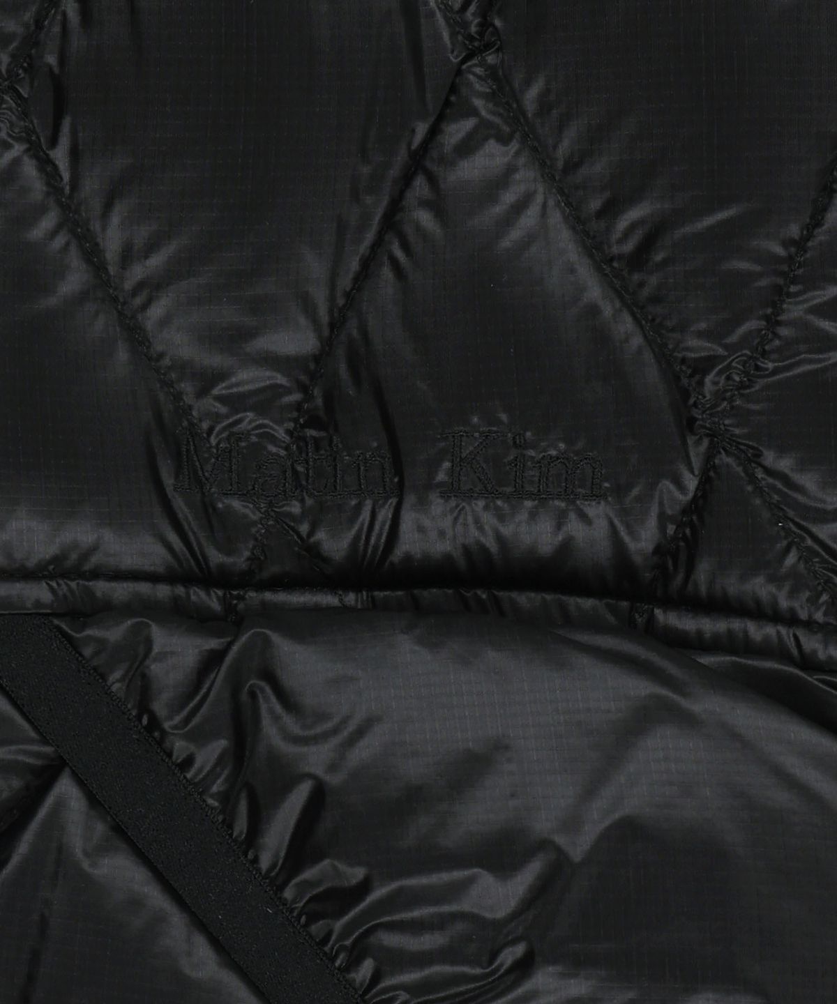 마뗑킴(MATIN KIM) MIX QUILTED LIGHT DOWN VEST IN BLACK