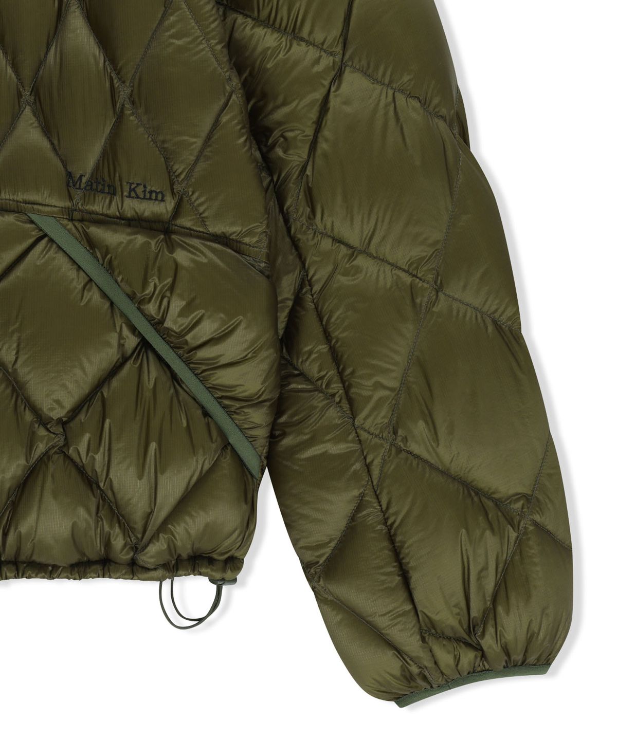 마뗑킴(MATIN KIM) MIX QUILTED LIGHT DOWN JUMPER IN KHAKI