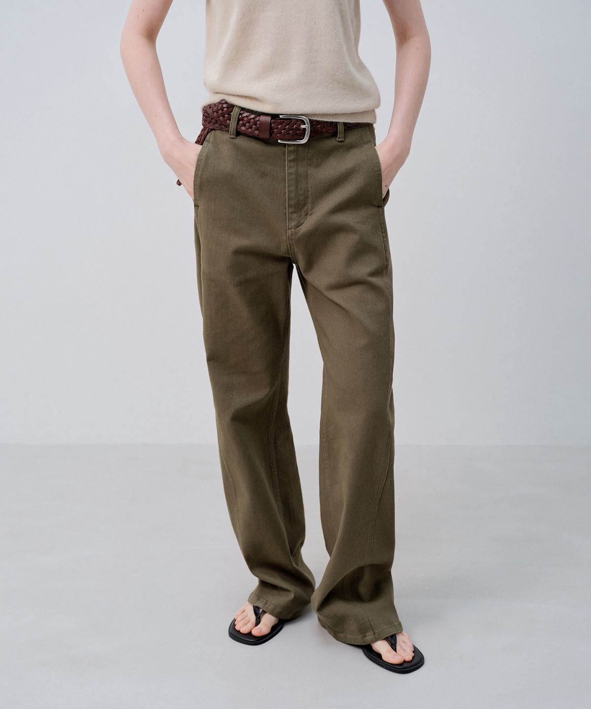 노티아(NOTIA) BARREL FIT COTTON PANTS_KHAKI