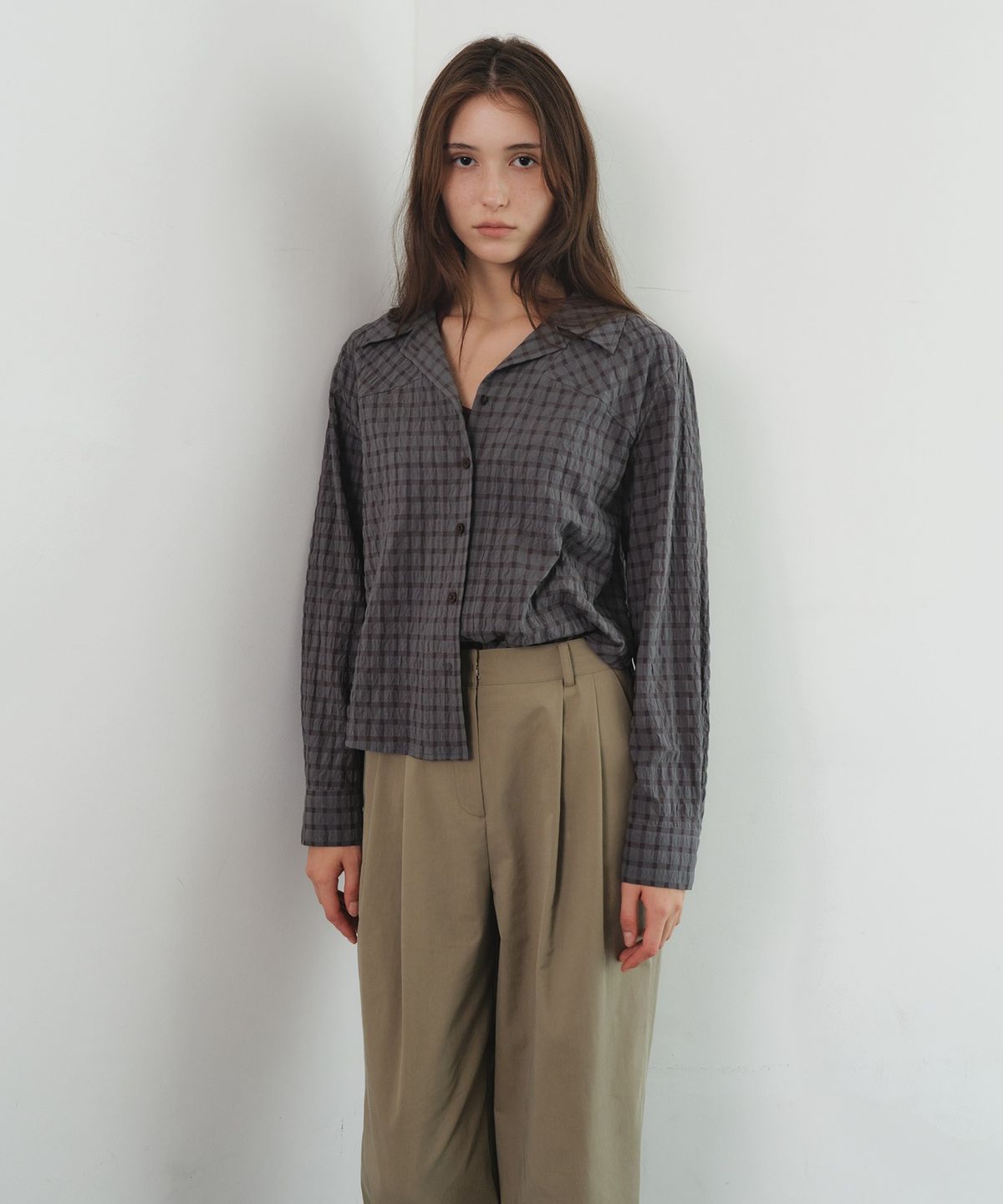 올리브 데 올리브(OLIVE DES OLIVE) 요루체크 세미크랍셔츠 OW6AB9710