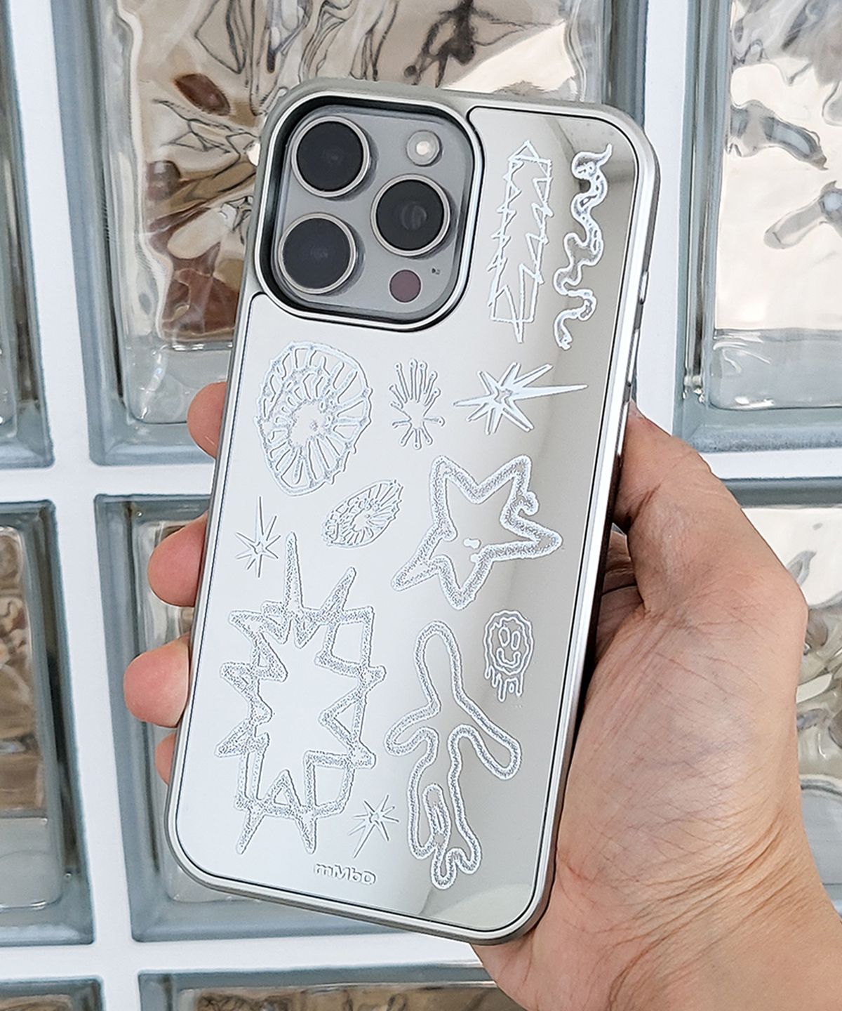 메모리즈바운더리(MEMORIESBOUNDARY) BOUNDARIES Signal Doodle Bumper Mirror Phone Case (SV_WH/MagSafe)