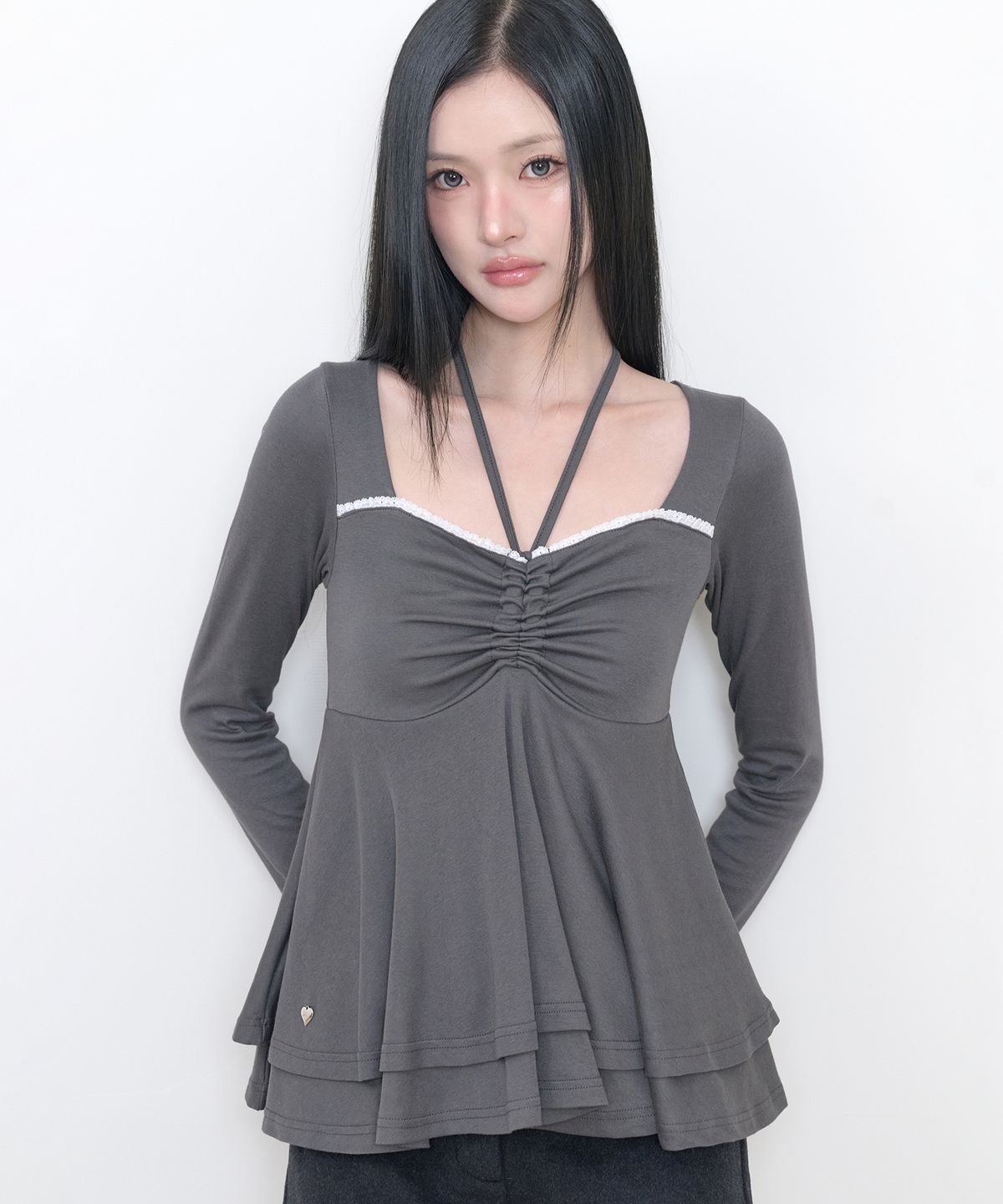일리고(ILLIGO) 홀터 플레어 롱슬리브 차콜