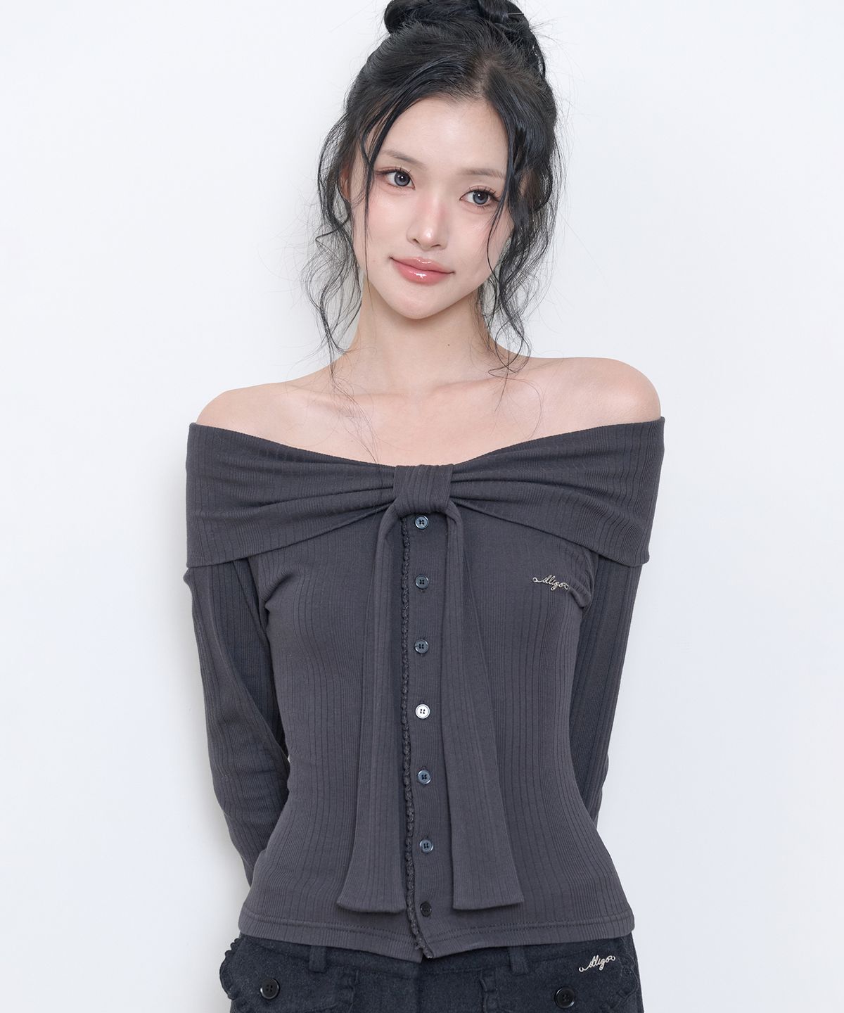 일리고(ILLIGO) 퓨어 보우 가디건 탑 차콜