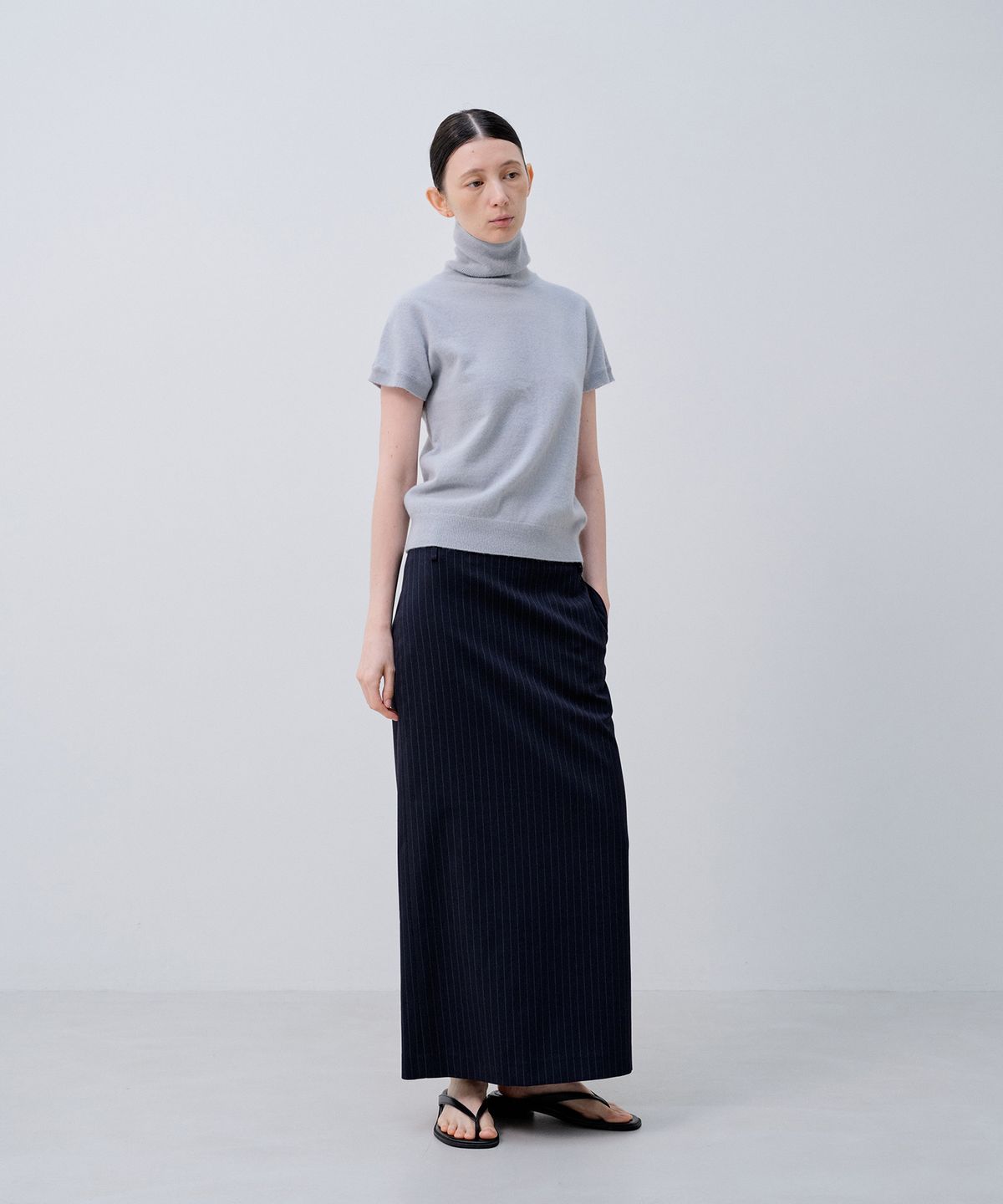 노티아(NOTIA) CAP SLEEVE TURTLENECK KNIT_LIGHT BLUE