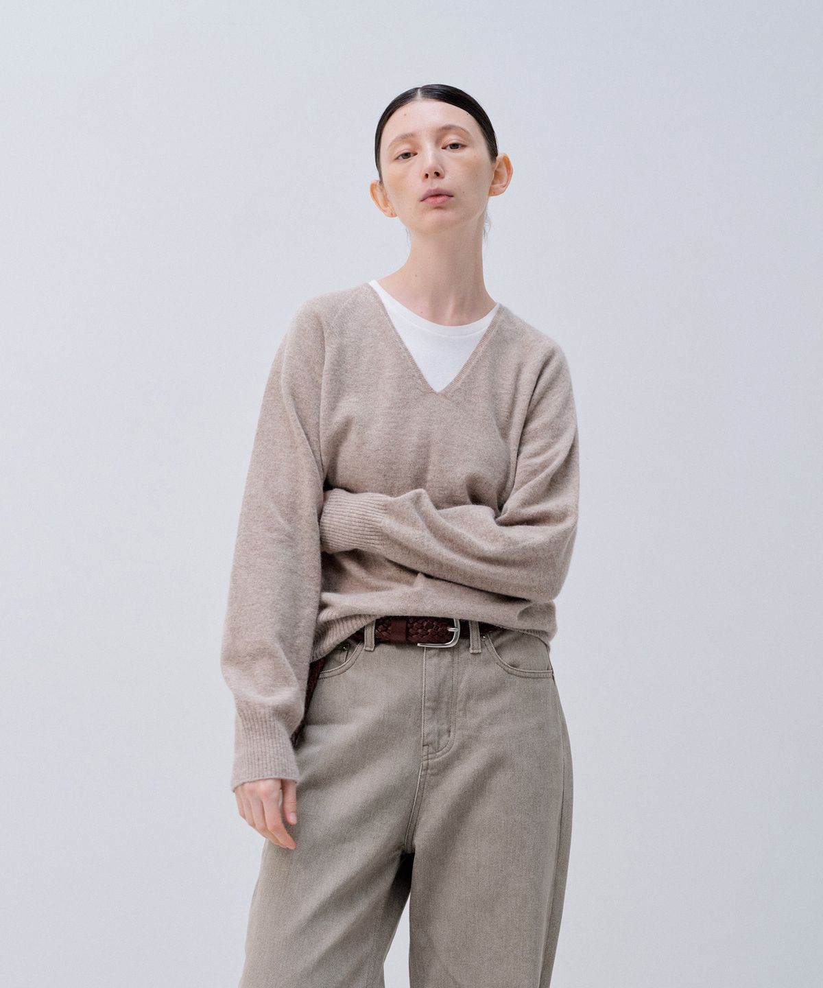 노티아(NOTIA) WHOLE GARMENT V NECK KNIT_NATURAL