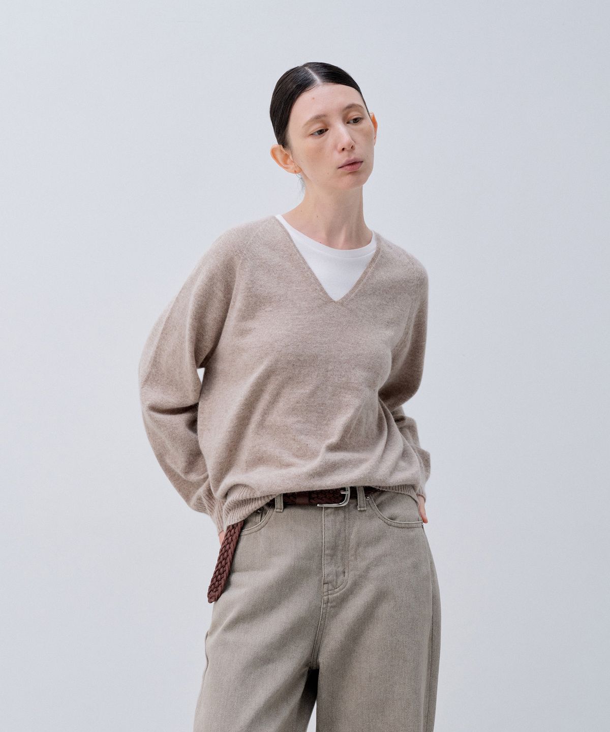 노티아(NOTIA) WHOLE GARMENT V NECK KNIT_NATURAL