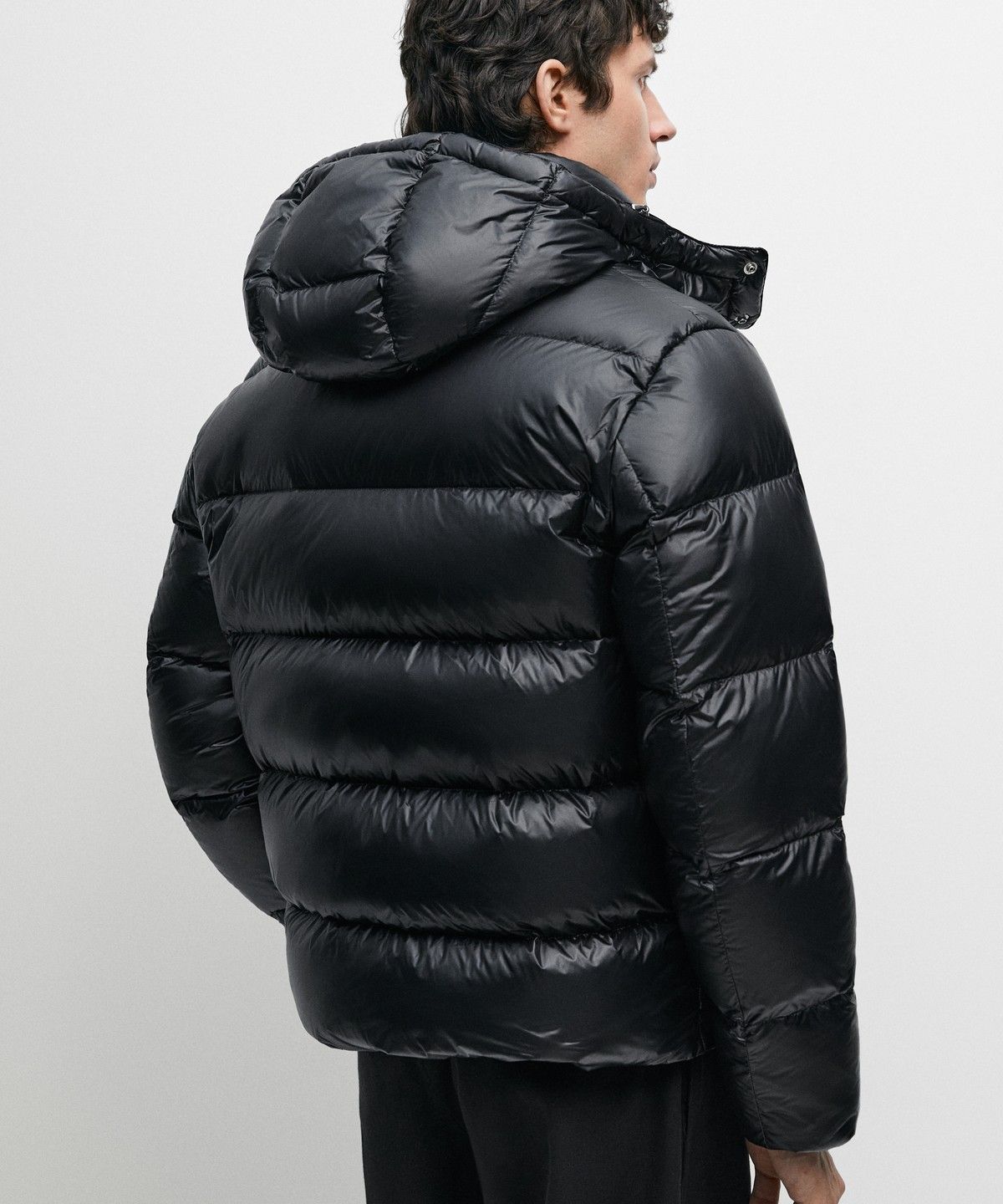 마시모두띠(MASSIMO DUTTI) 새틴 다운 패딩