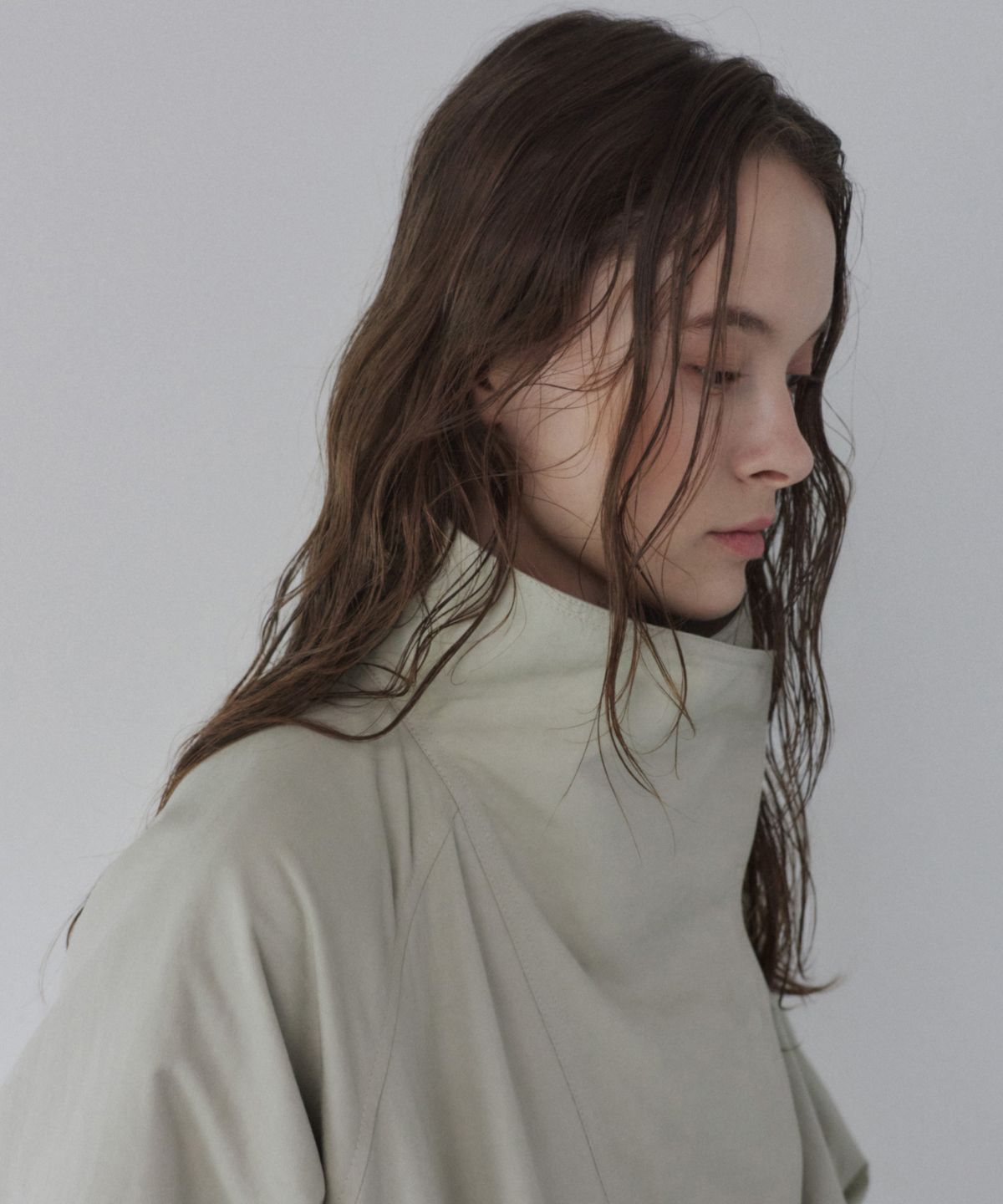 이어닝(YEARNING) ROUGH HIGH-NECK TRENCH COAT, DUSTY BEIGE