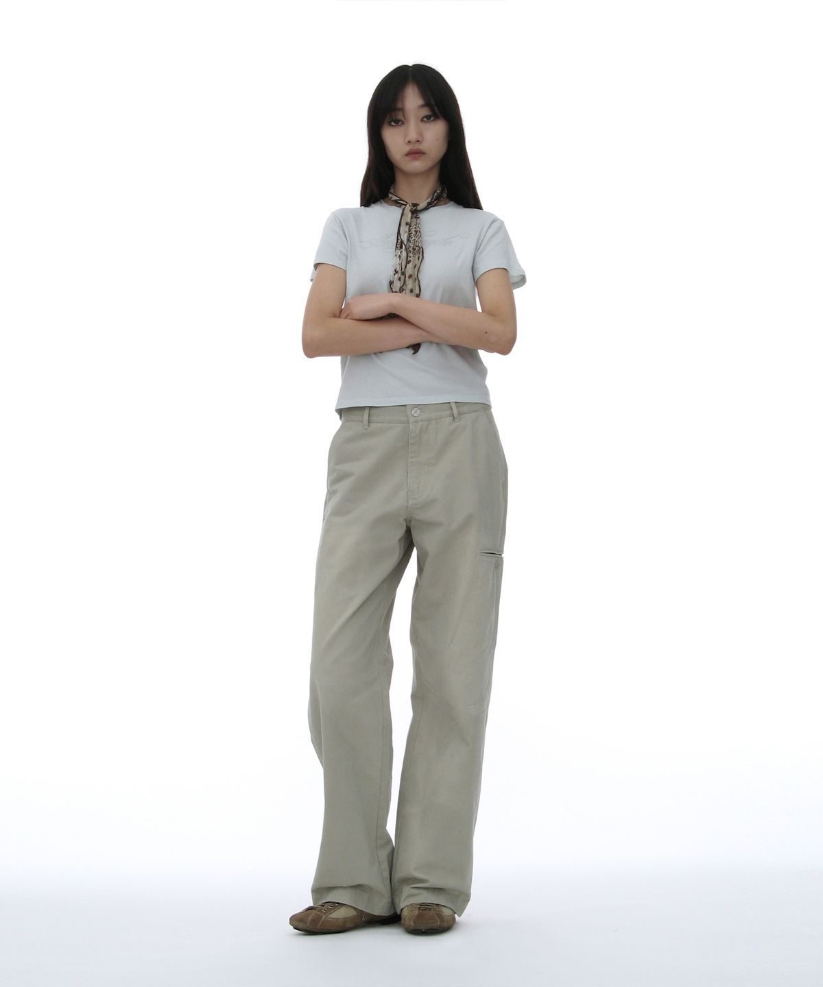 파르티멘토 우먼(PARTIMENTO WOMEN) 더스티 워시드 치노 팬츠_카키 베이지