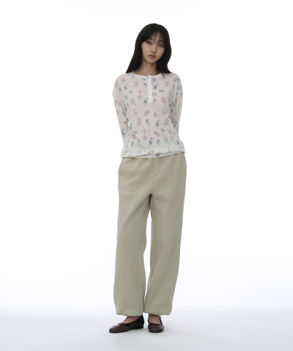 파르티멘토 우먼(PARTIMENTO WOMEN) 헨리넥 롱슬리브 탑_아이보리 플로럴