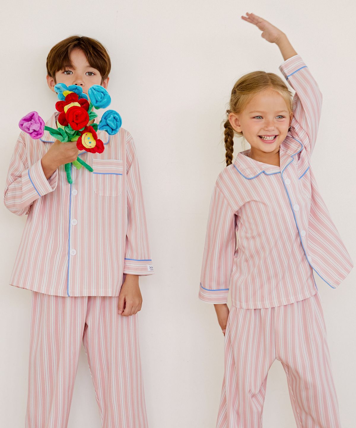 도씨 키즈(DOSSY KIDS) 실크핏 달리아 긴팔 키즈 잠옷 세트