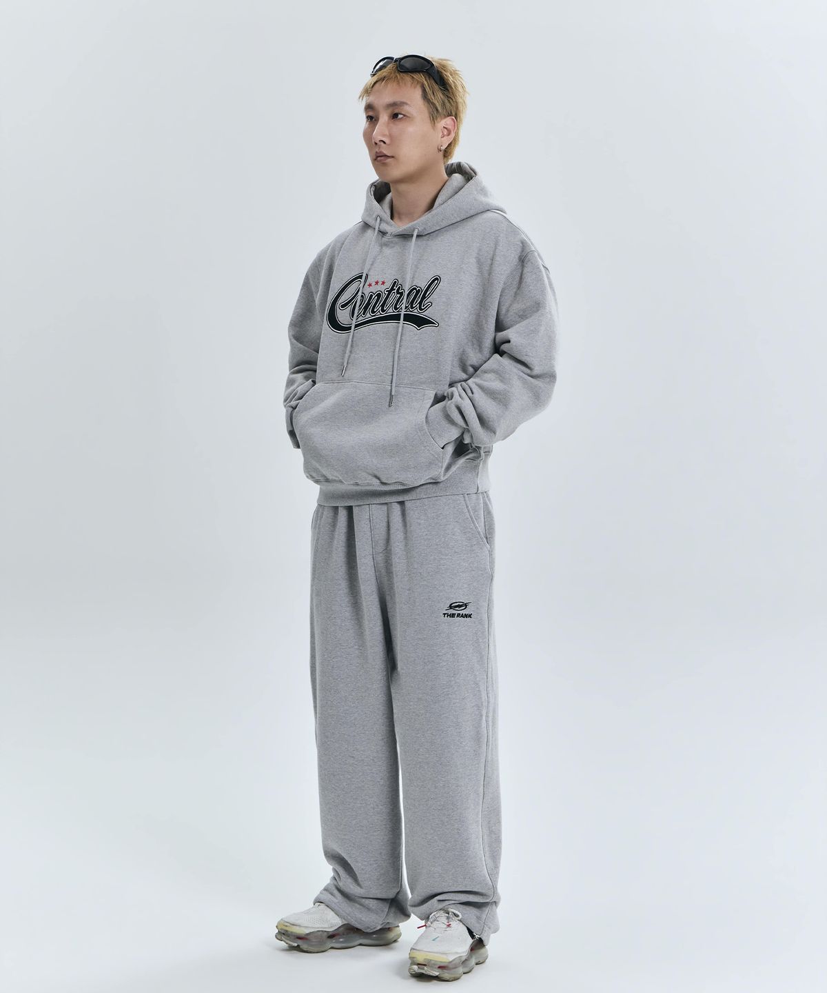 더랭크(THERANK) ESSENTIAL CORE SWEATPANTS [MELANGE GREY]