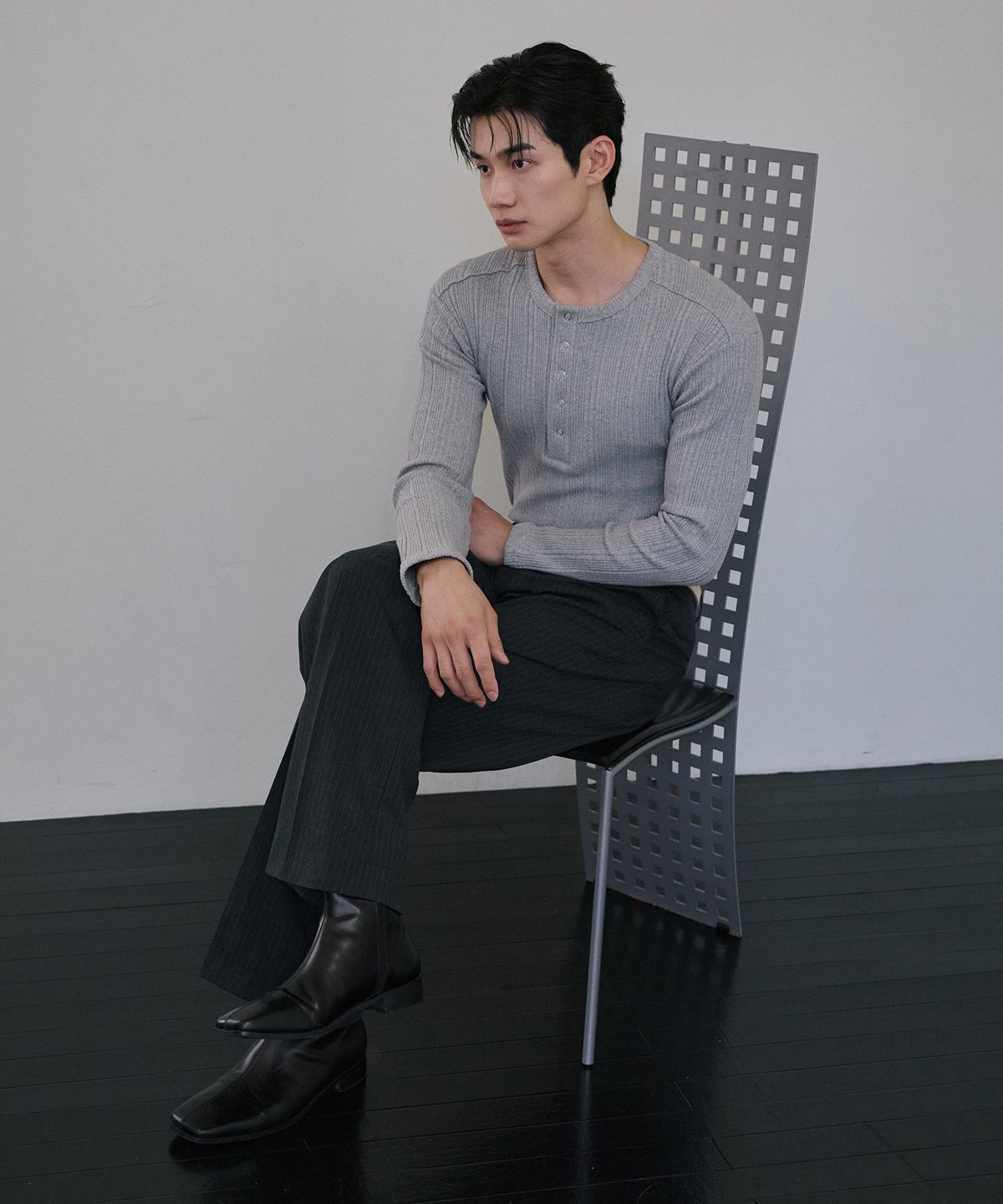 로랑서울(LAURANTSEOUL) Structured ribbed henley knit sleeves (Gray)
