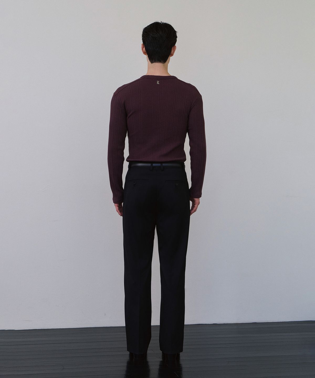 로랑서울(LAURANTSEOUL) Structured ribbed henley knit sleeves (Burgundy)