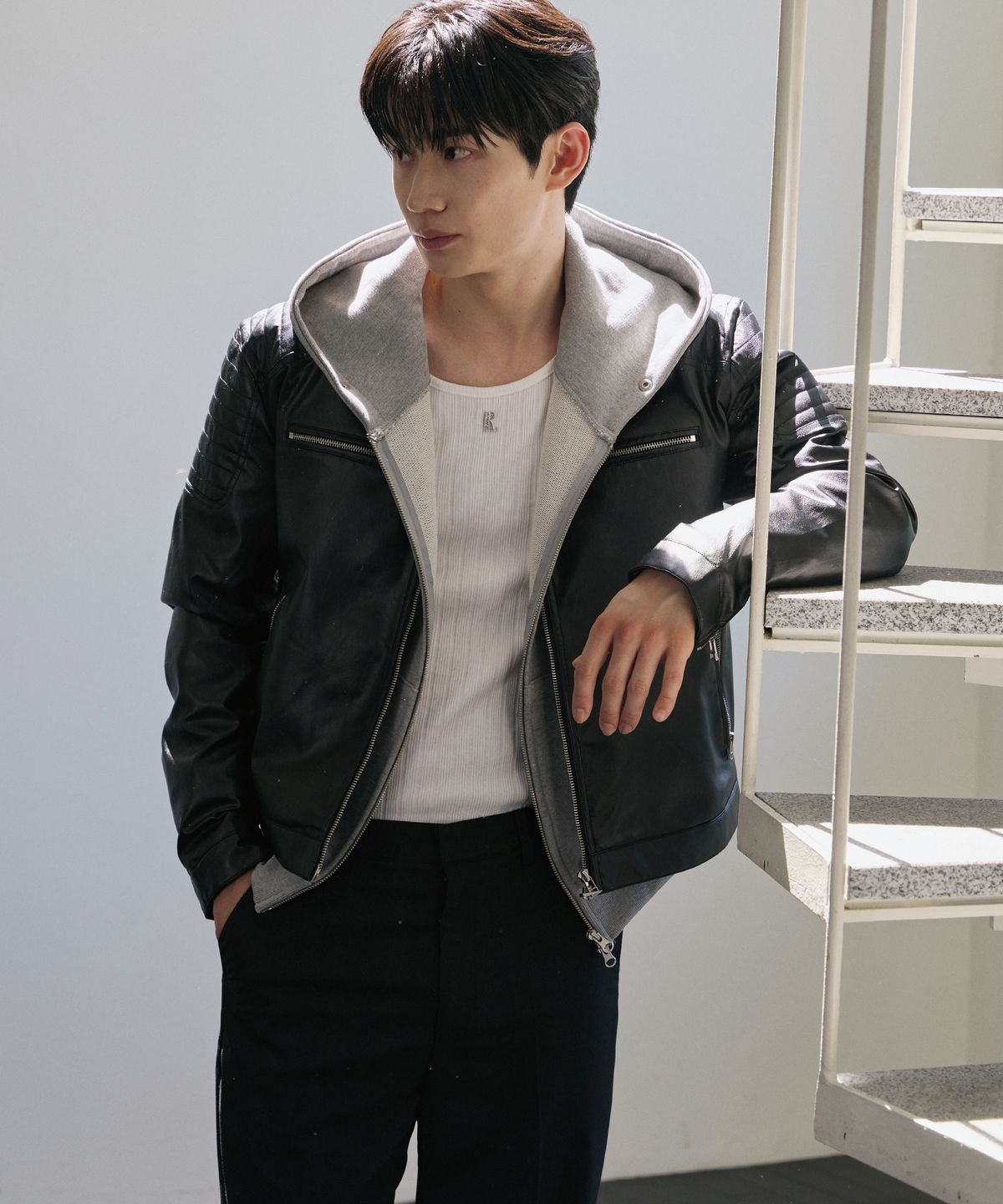 로랑서울(LAURANTSEOUL) Biker patch crop leather jacket(Black)