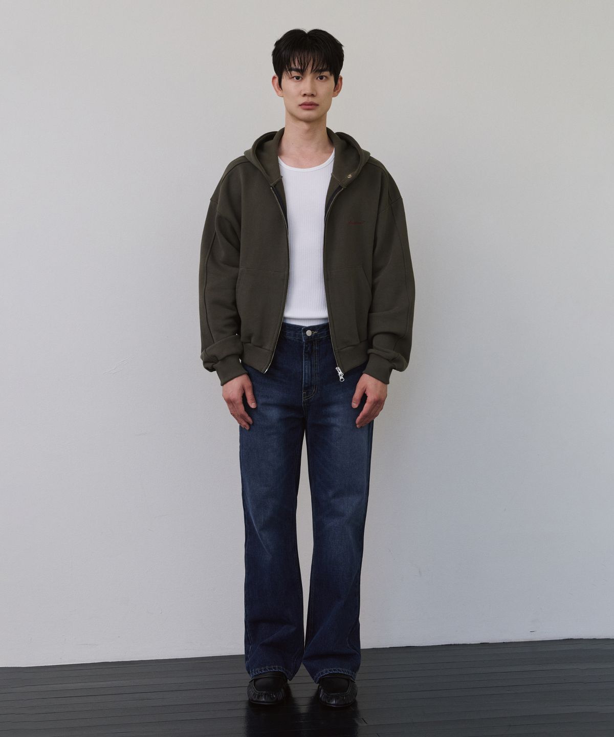 로랑서울(LAURANTSEOUL) Structured paneled Crop hood zip up (Khaki)