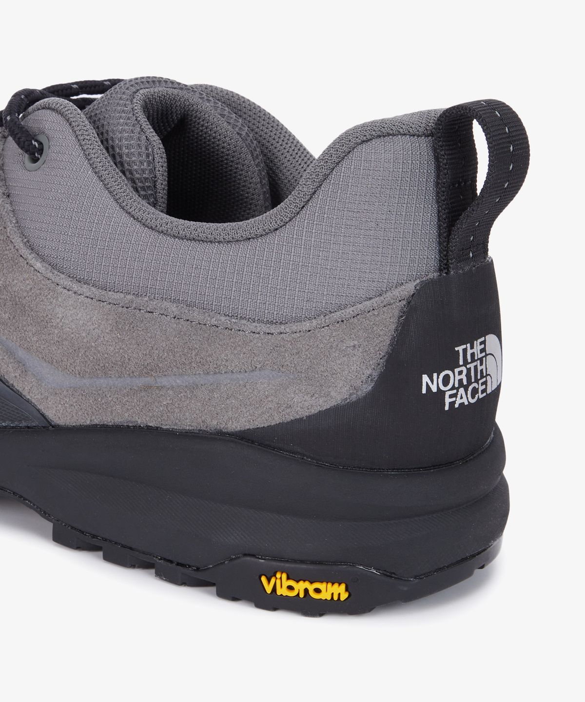 노스페이스(THE NORTH FACE) NS95S25B 베르토 어프로치 등산화 GRAY