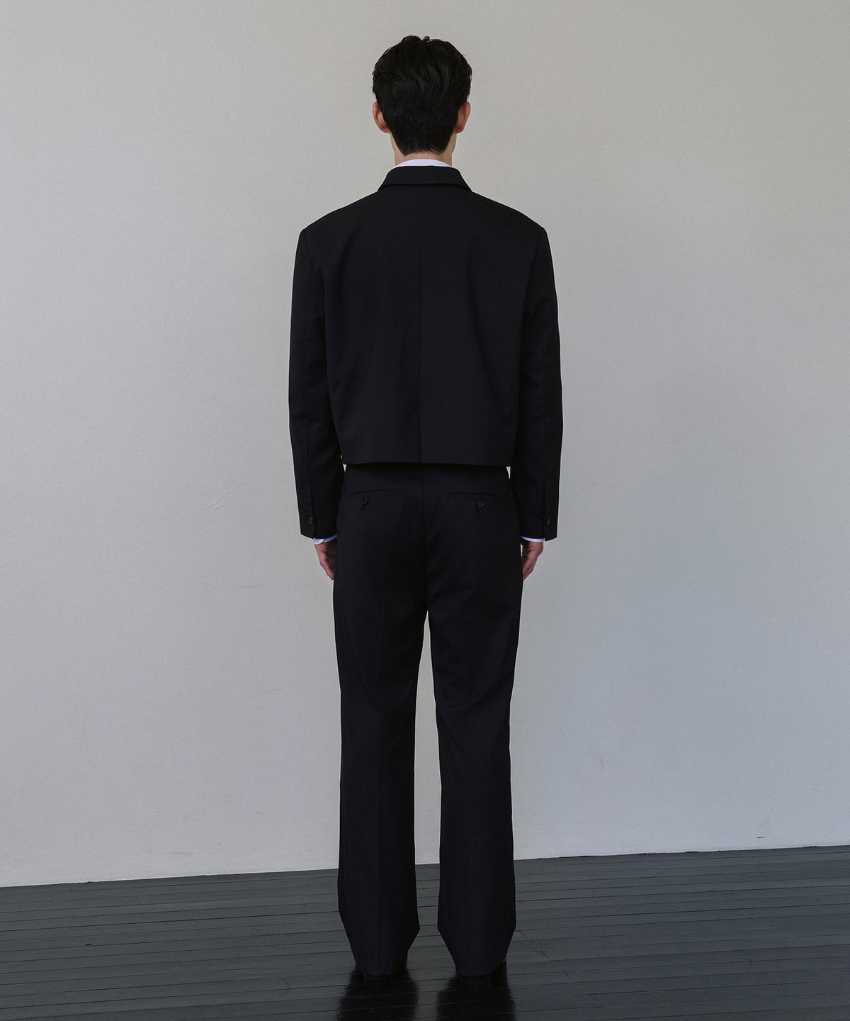 로랑서울(LAURANTSEOUL) Tailored crop blazer jacket(Black)