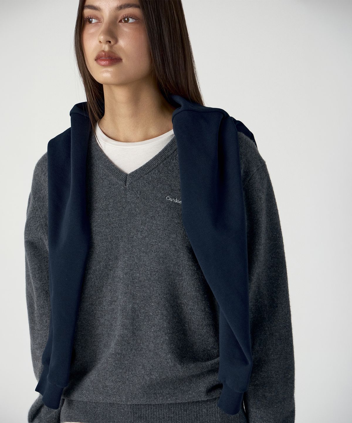 아웃도어 보이스(OUTDOOR VOICES) WOOL CASHMERE V NECK SWEATER (GRAY)