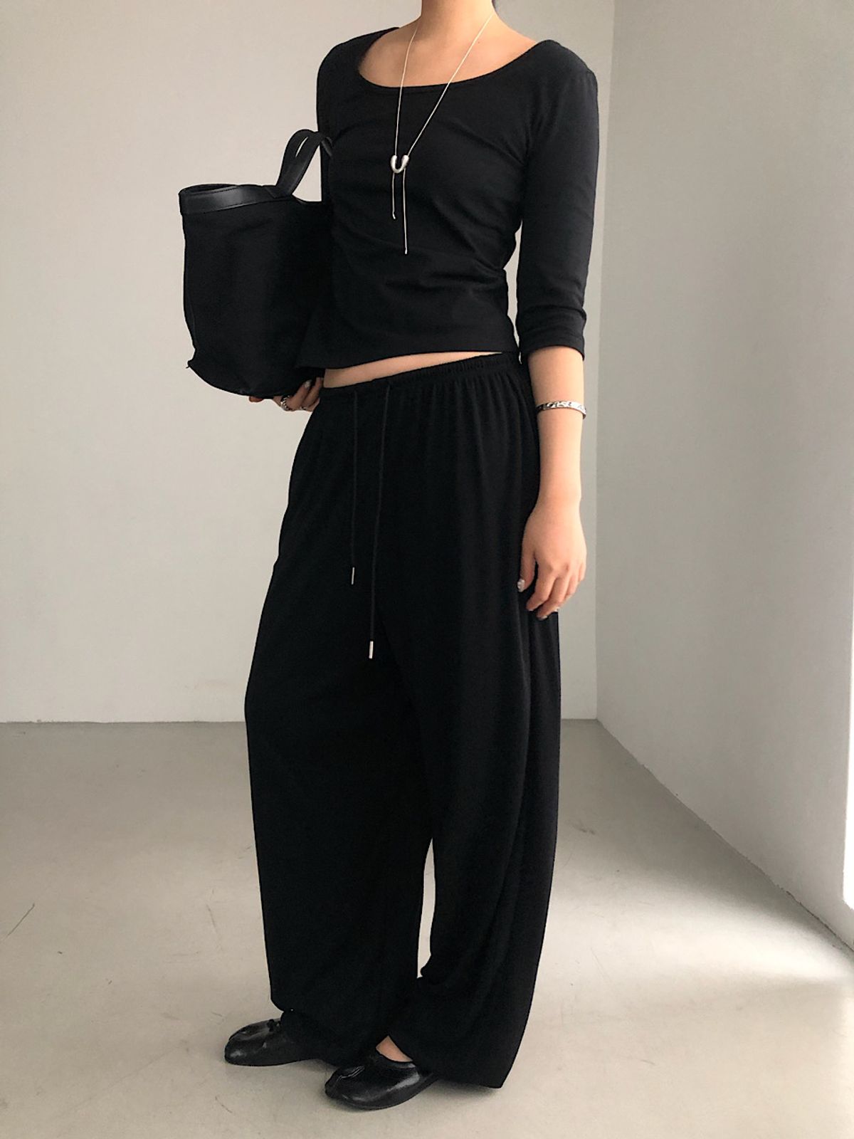 아포엠(APOEM) Fluid Harem Pants(3C)