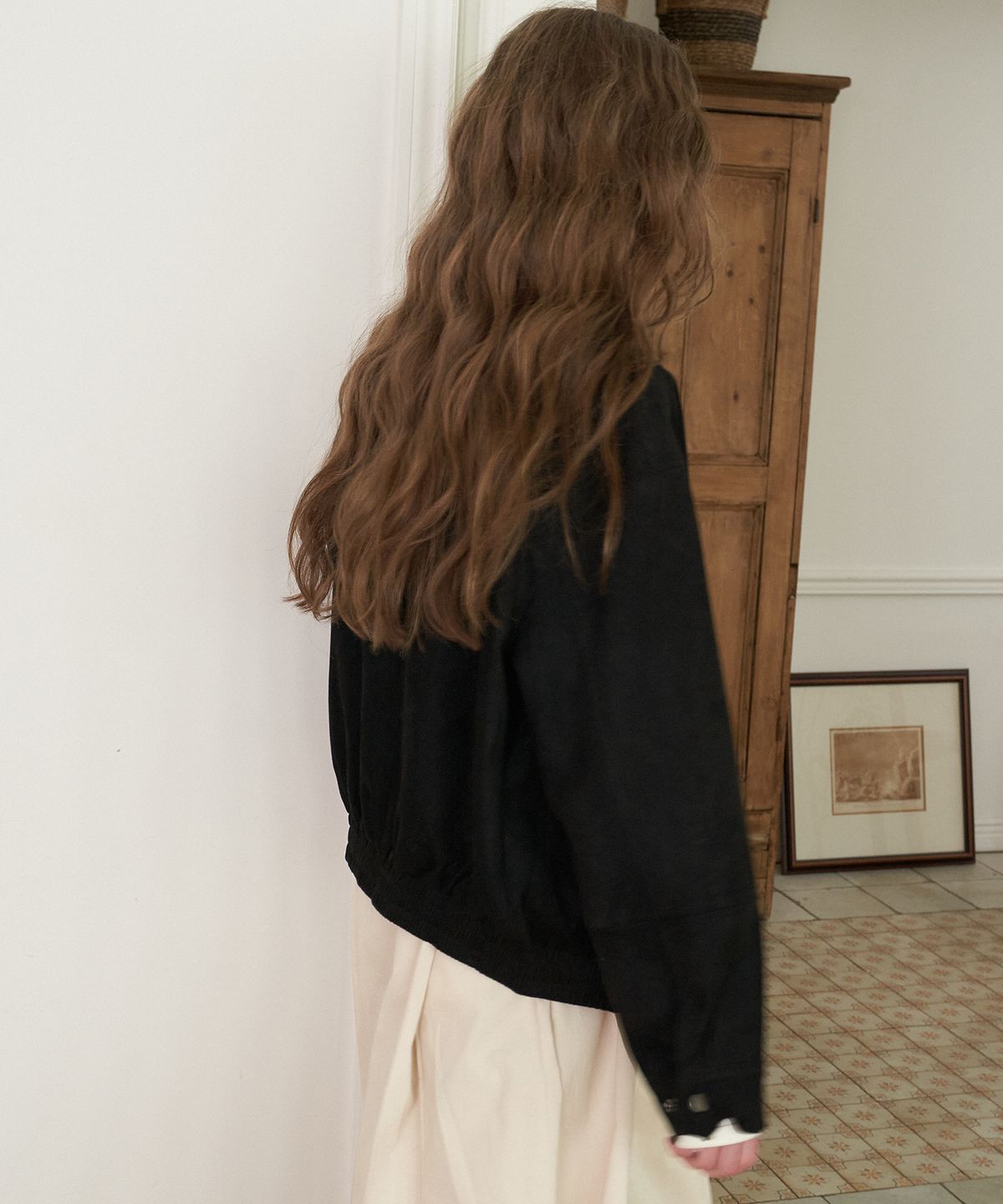 플로브(FLOVE) SUEDE SEAM CROP JACKET_BK