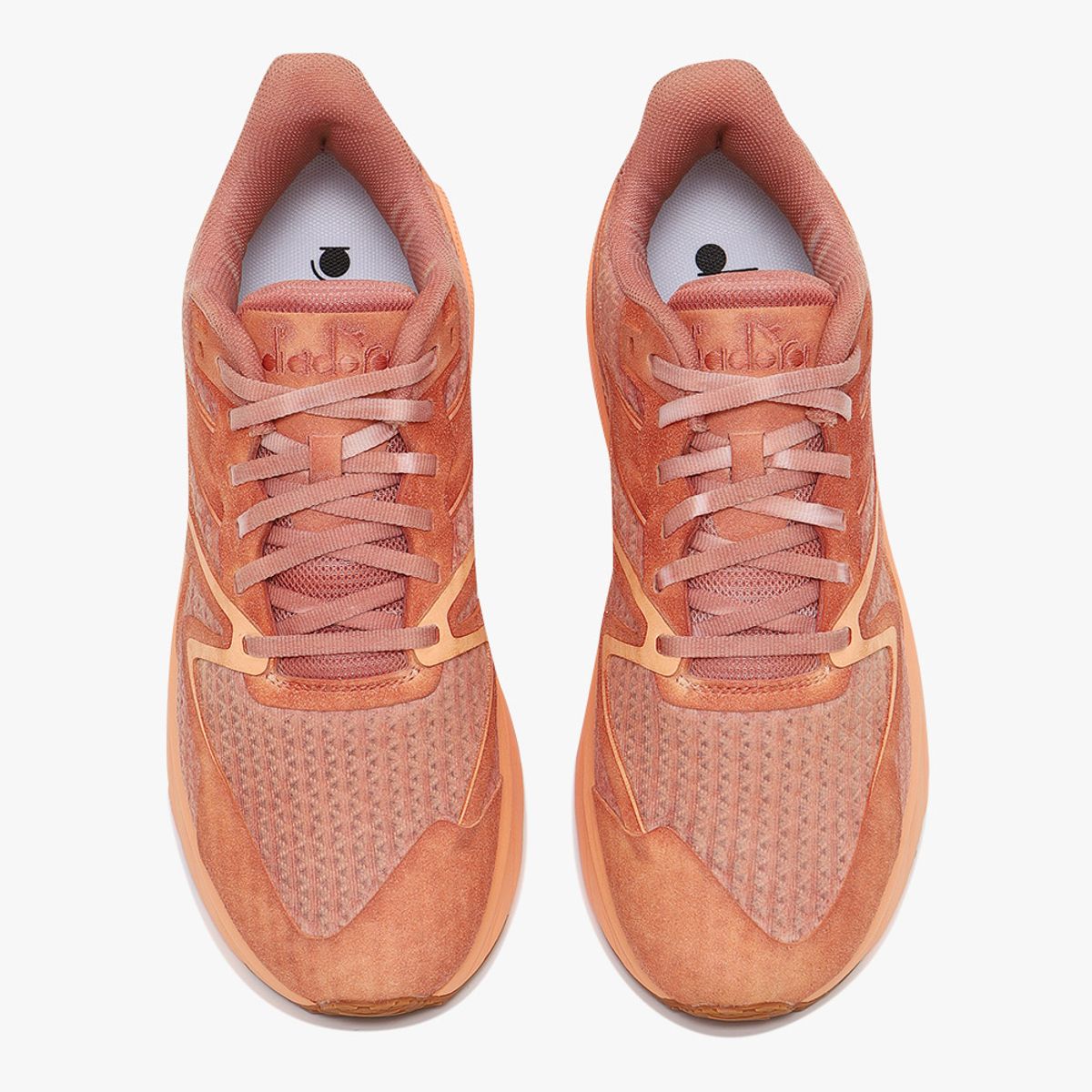 디아도라(diadora) V7000 딥 다이 ORANGE