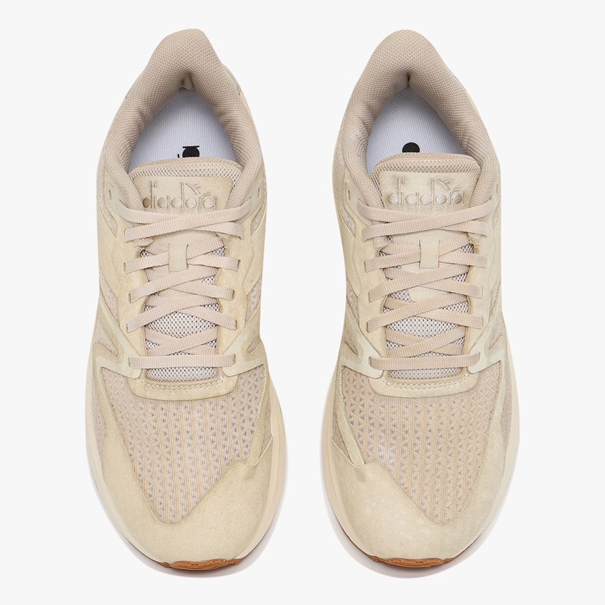 디아도라(diadora) V7000 딥 다이 BEIGE