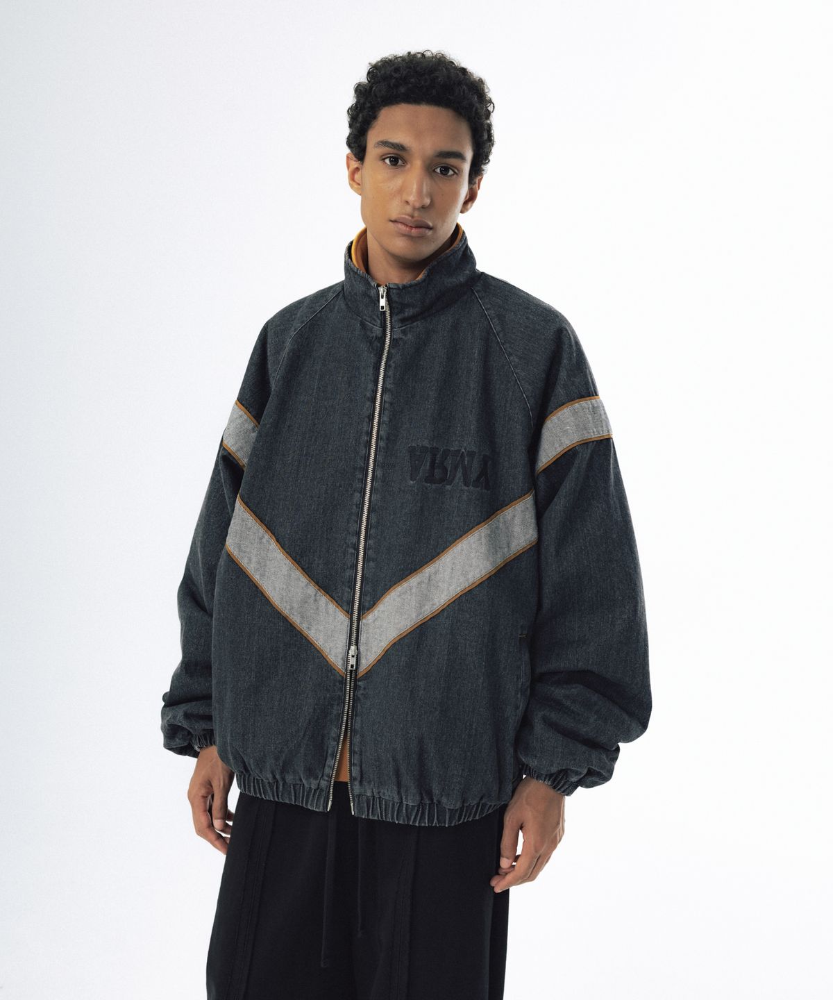 앵글런(ANGLAN) IPFU Track Denim Jacket - Washed Black
