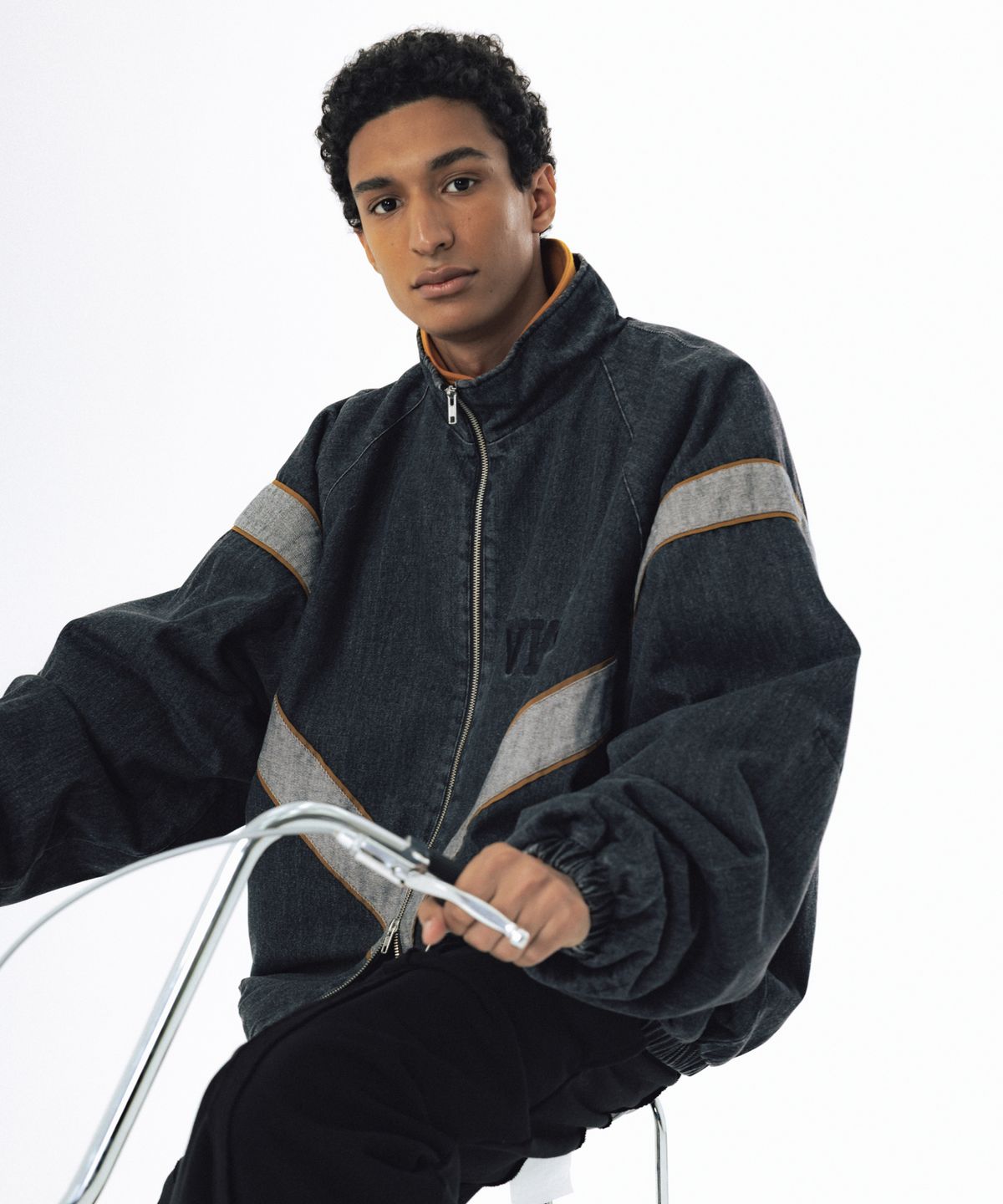 앵글런(ANGLAN) IPFU Track Denim Jacket - Washed Black