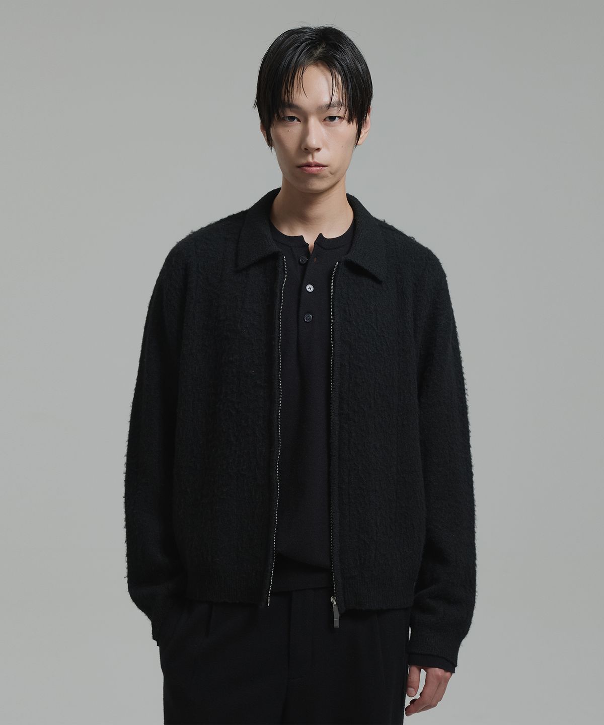 넌블랭크(NONBLANK) 브러쉬드 집 업 니트_BLACK