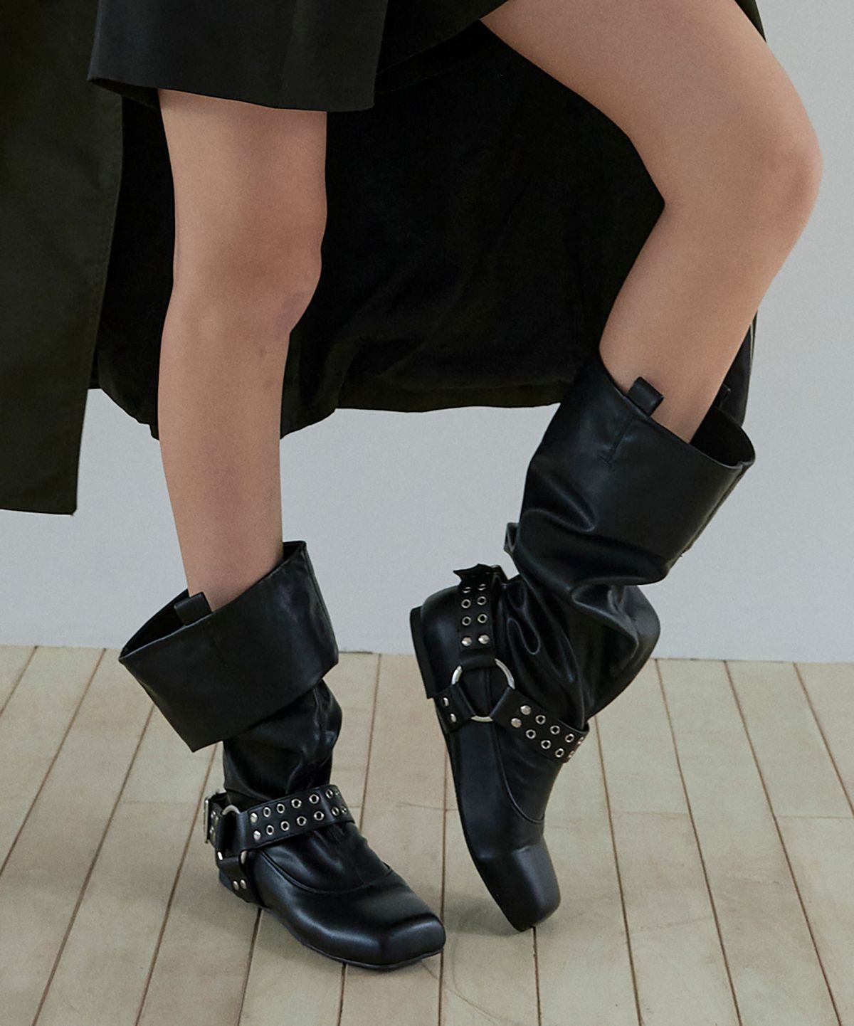 메티에(METIER) me1034 harness slouch stud long boots 하네스 슬라우치 롱부츠