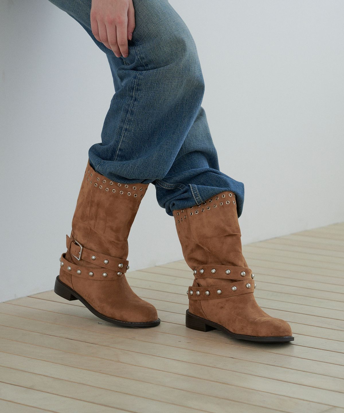메티에(METIER) me1035 hardware stud riding half boots 하드웨어 스터트 미들부츠