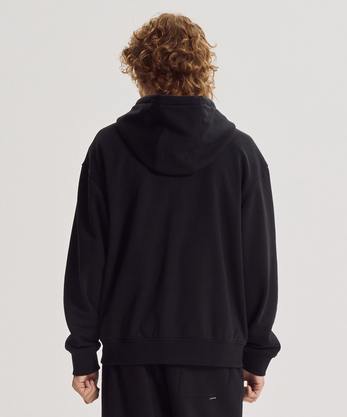 뉴발란스(NEW BALANCE) NBMDG41003 / UNI 에센셜 클래식 기모 후드집업 (BLACK)