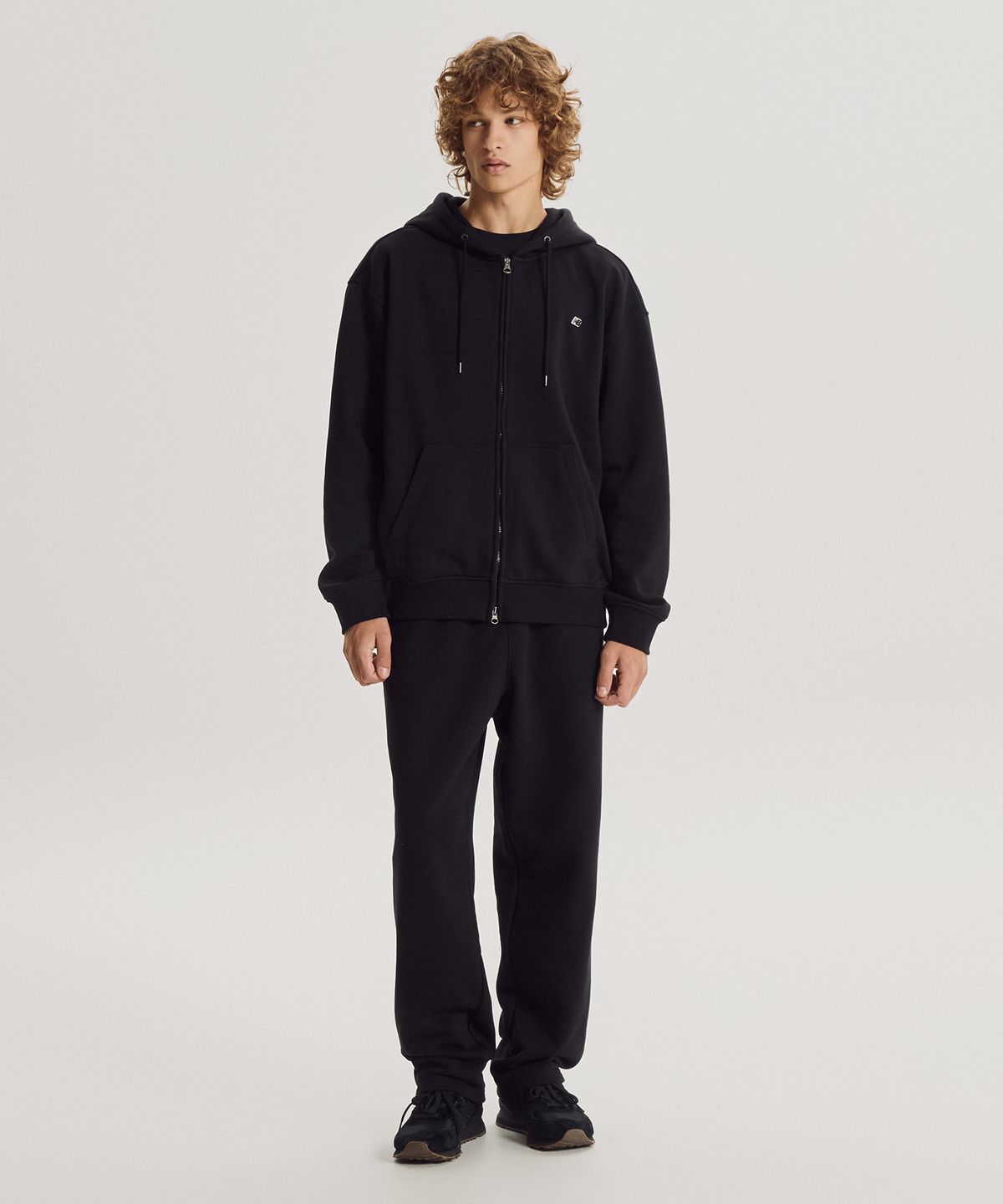 뉴발란스(NEW BALANCE) NBMDG41003 / UNI 에센셜 클래식 기모 후드집업 (BLACK)