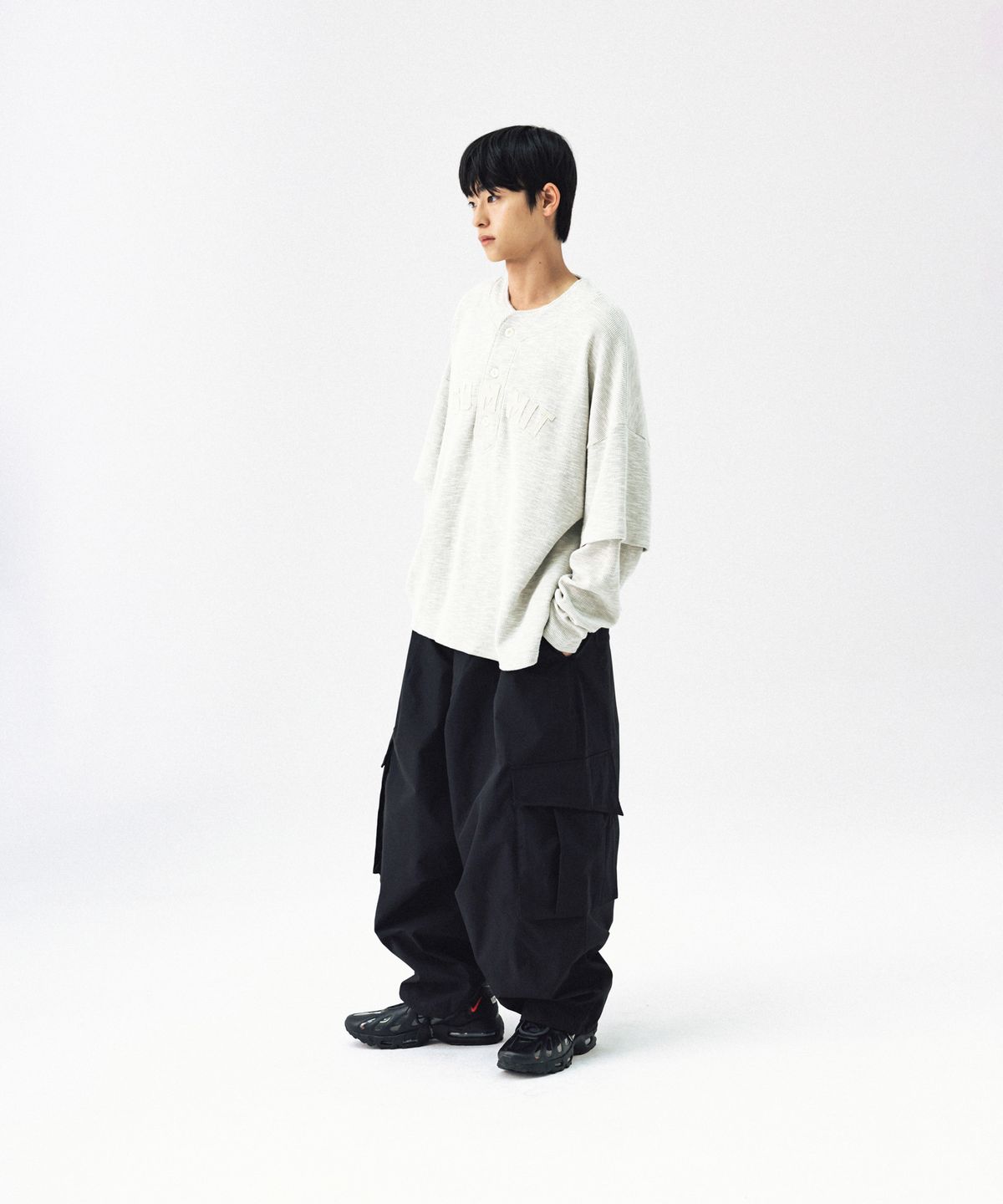 앵글런(ANGLAN) Ripstop Snap Cargo Balloon Pants - Black