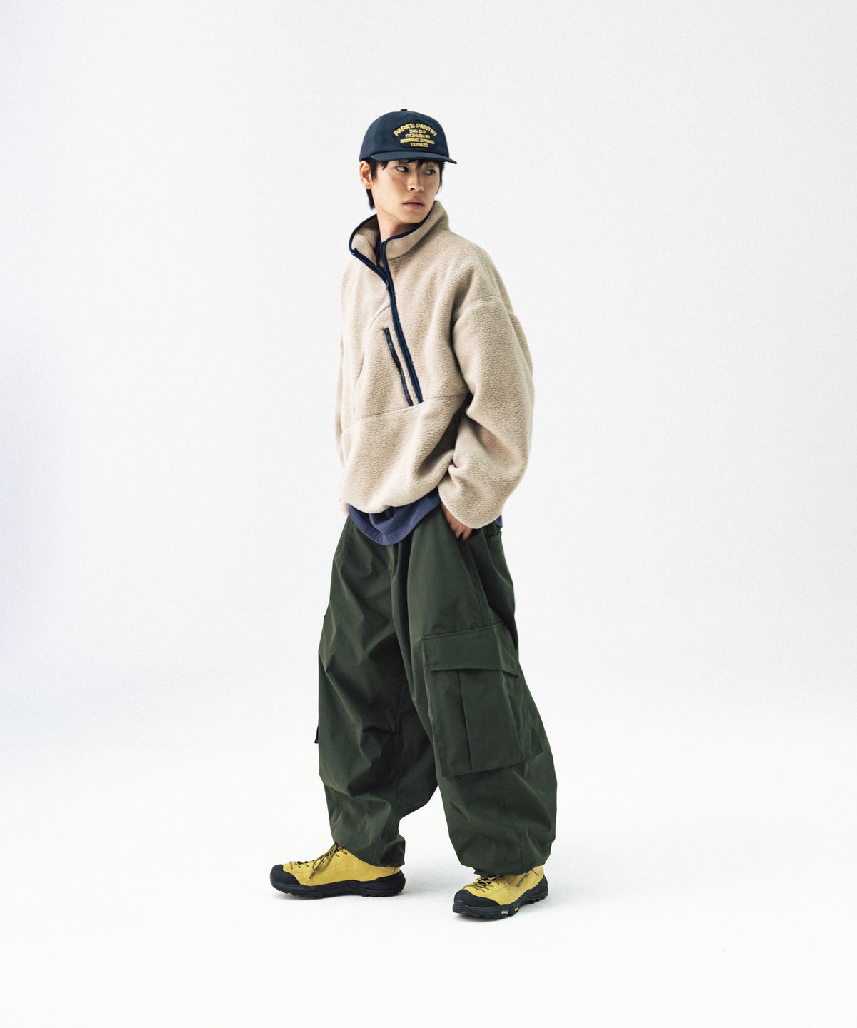 앵글런(ANGLAN) Ripstop Snap Cargo Balloon Pants - Khaki