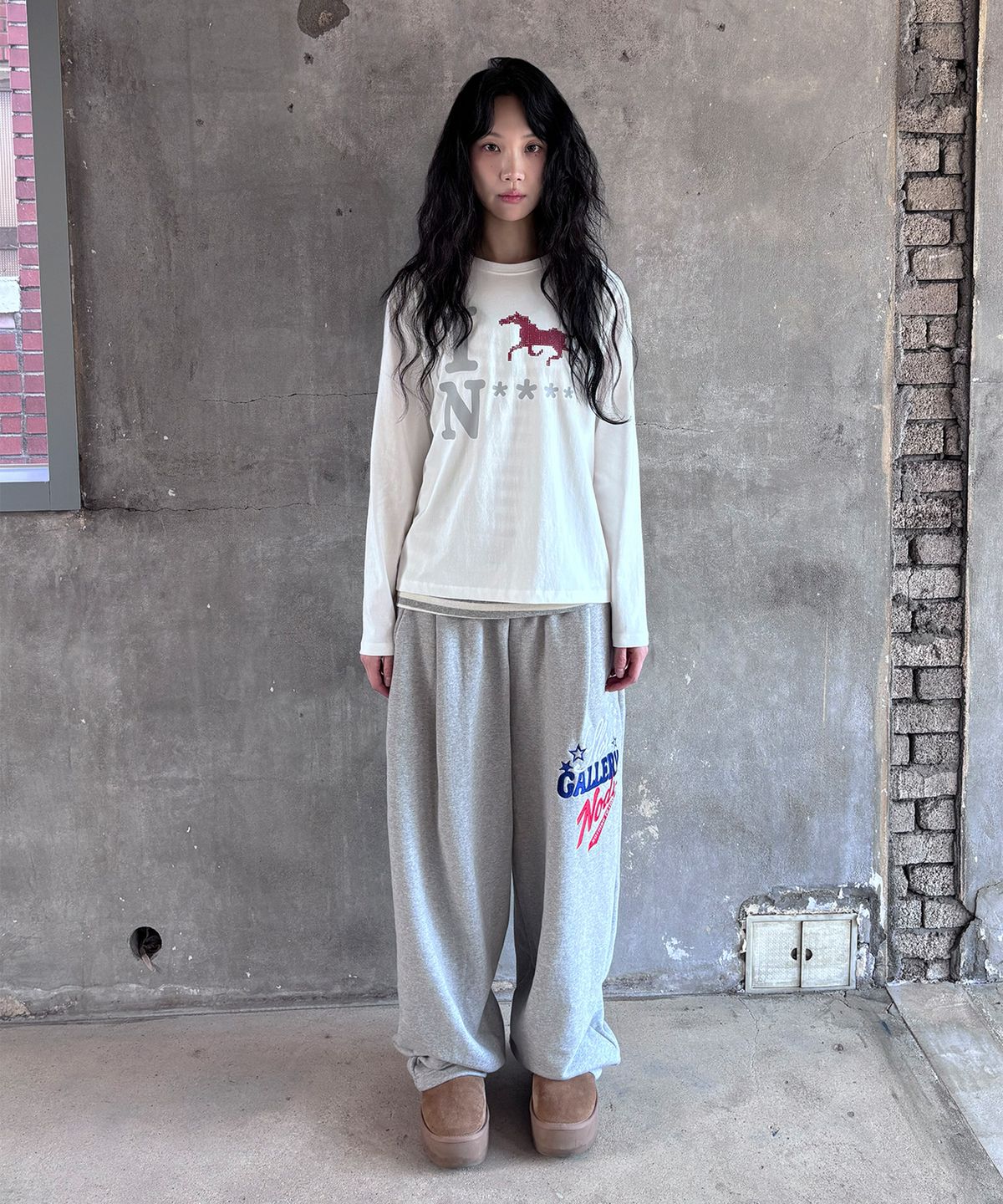 노디(NODI) 슬로우 갤러리 스웻 팬츠 멜란지 그레이