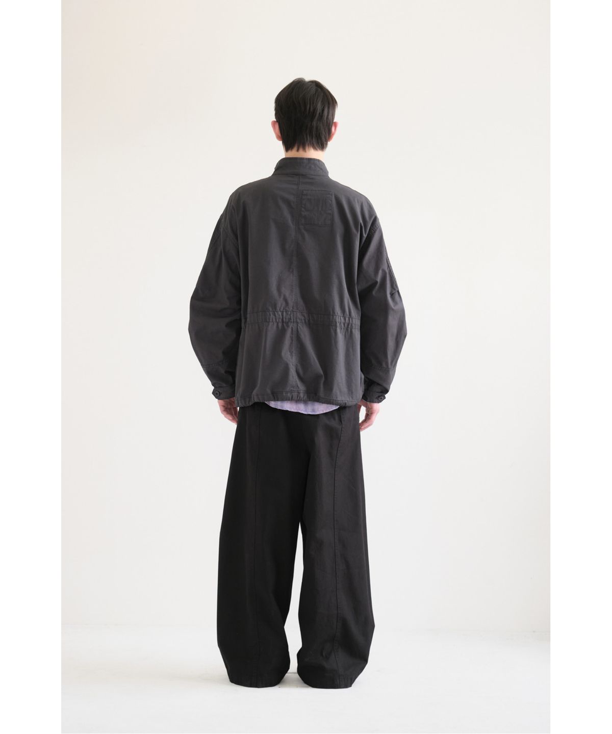 해칭룸(HATCHINGROOM) Short Mods Parka Purple Black