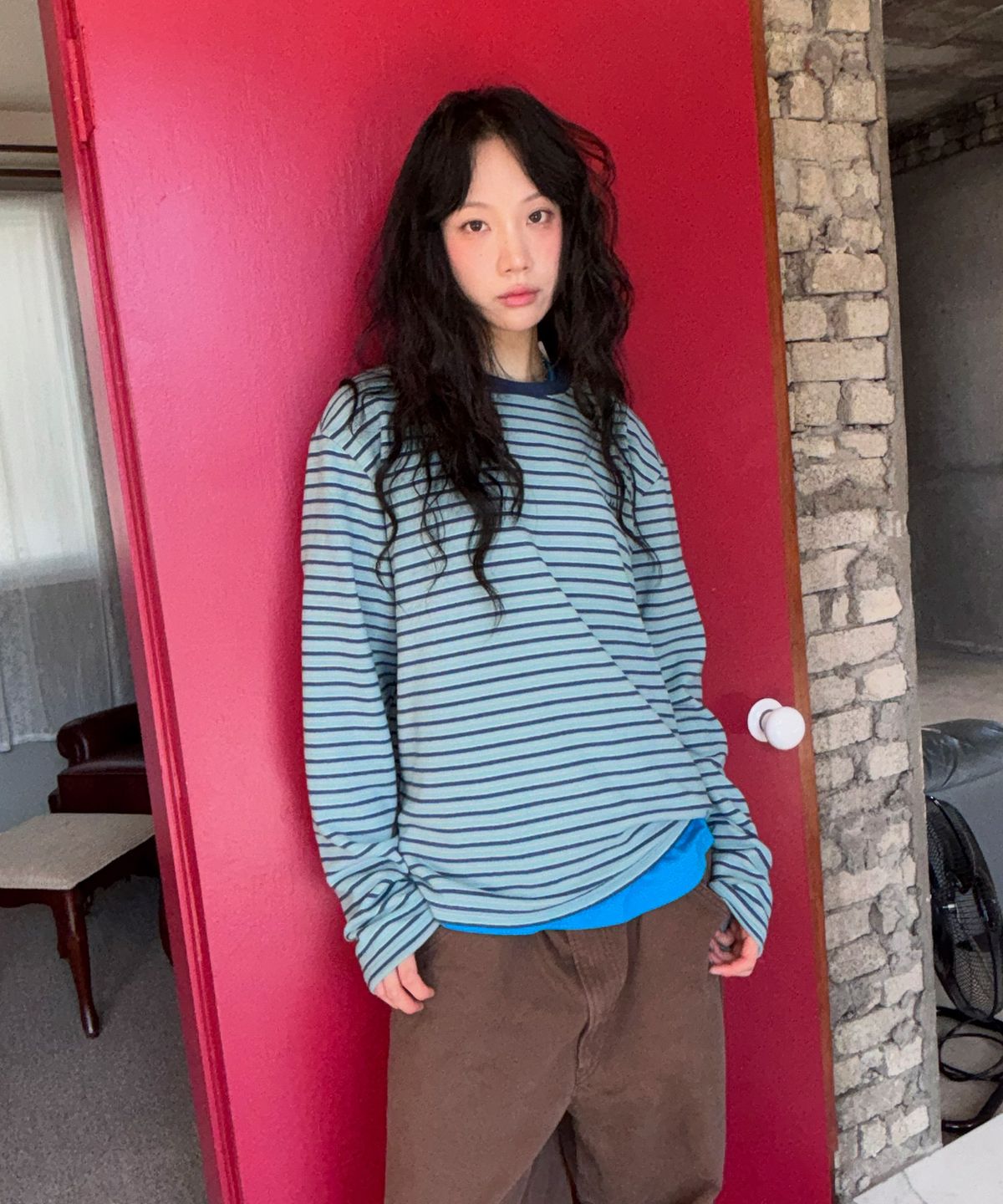 노디(NODI) 멀티 스트라이프 플리스 롱슬리브 블루