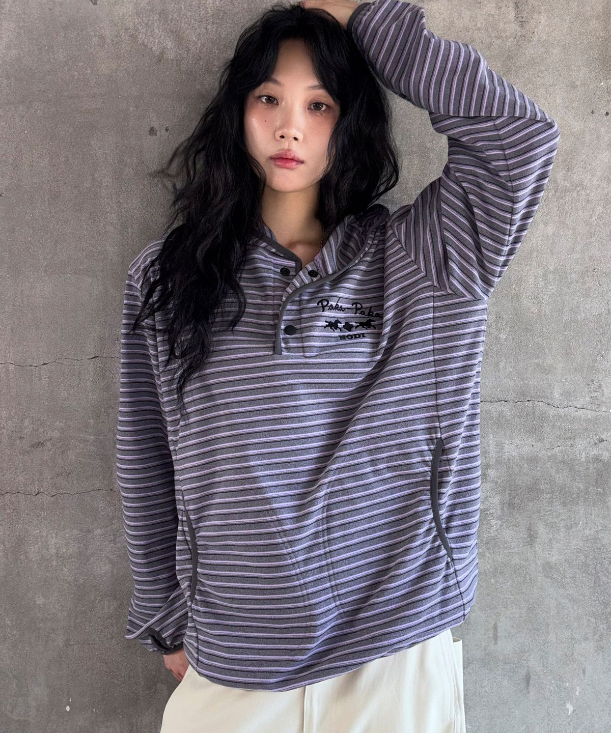 노디(NODI) 멀티 스트라이프 플리스 후디 퍼플